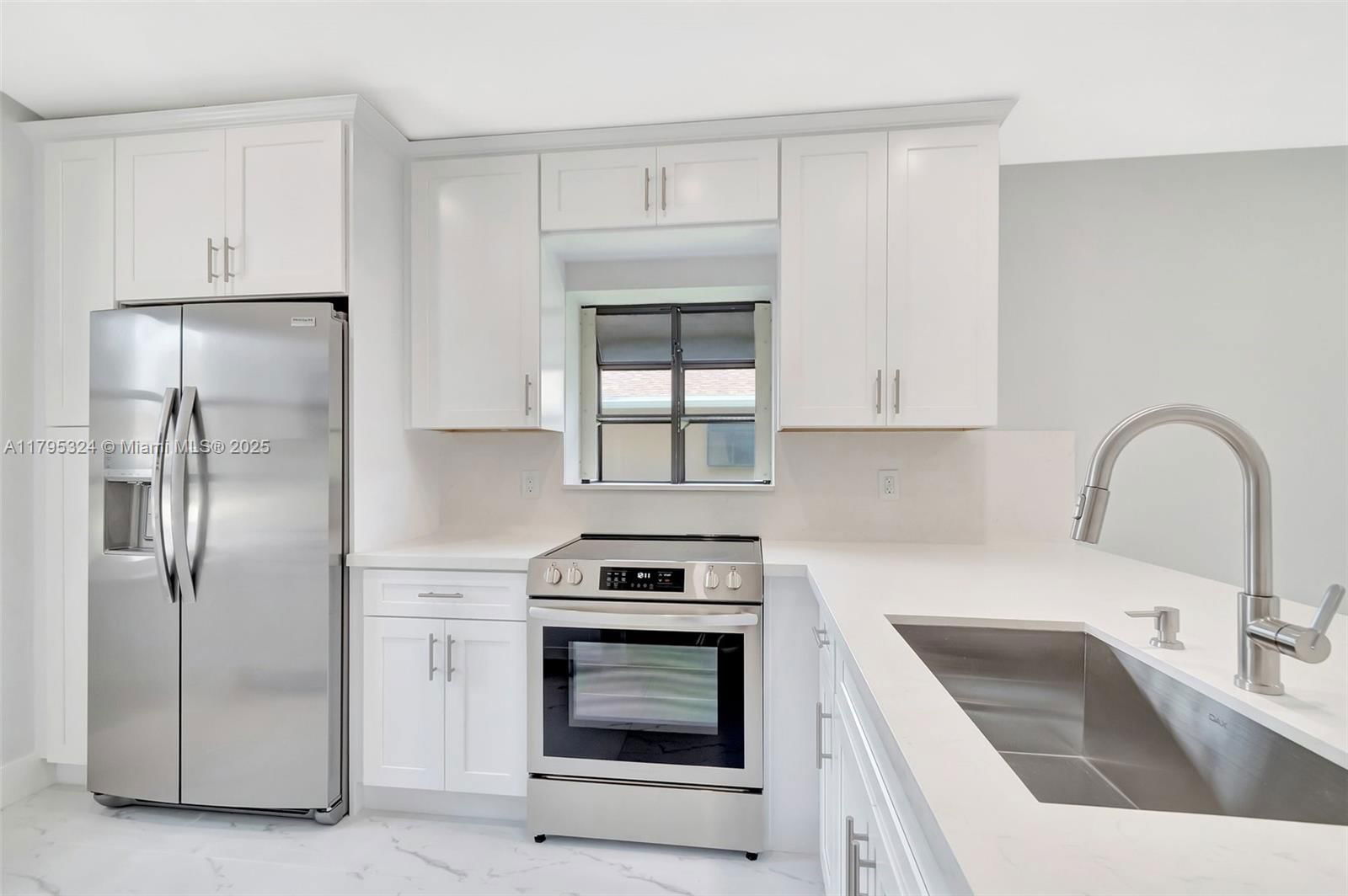 Real estate property located at 8055 Sweetbriar Way, Palm Beach, Whisper Walk, Boca Raton, FL
