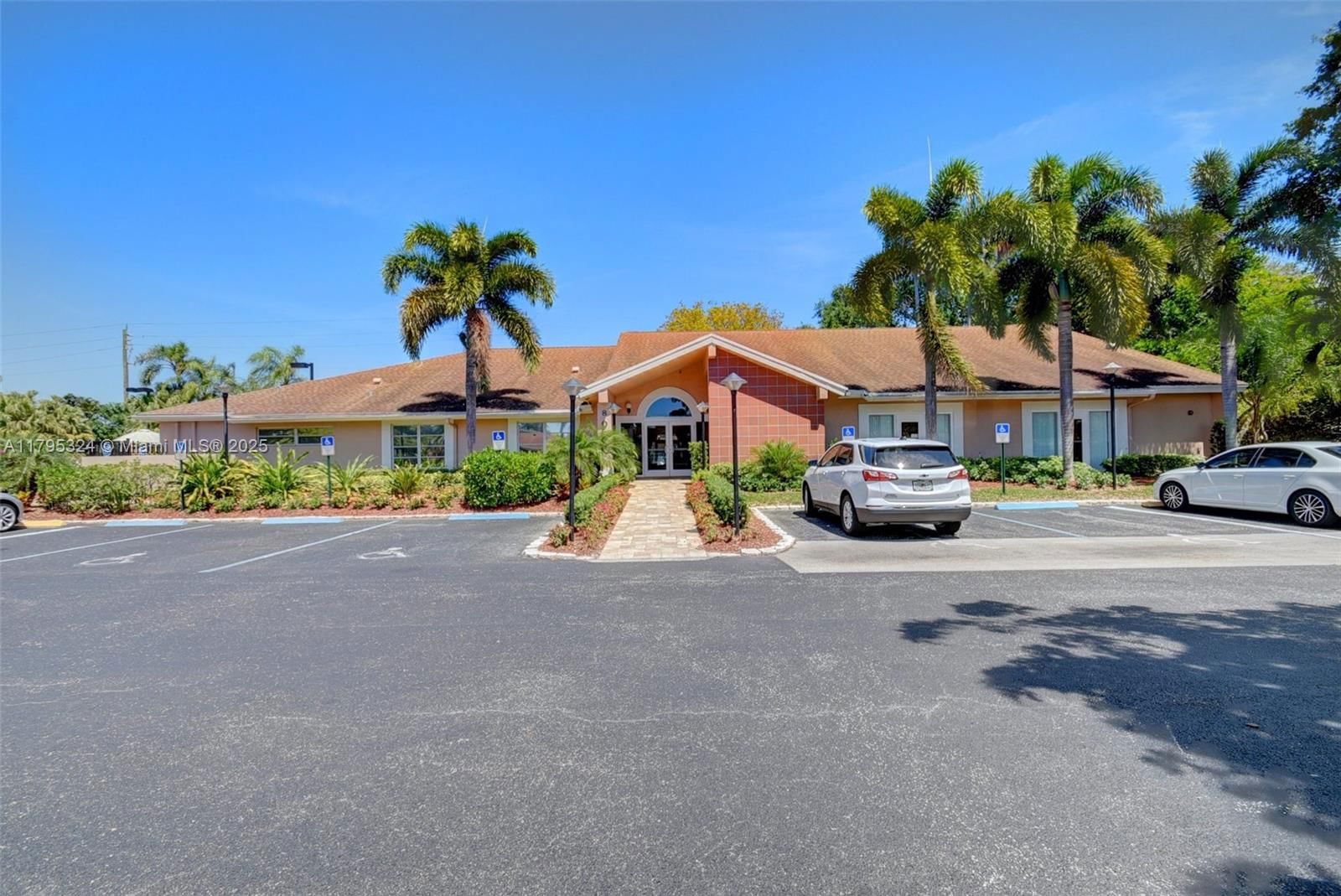 Real estate property located at 8055 Sweetbriar Way, Palm Beach, Whisper Walk, Boca Raton, FL