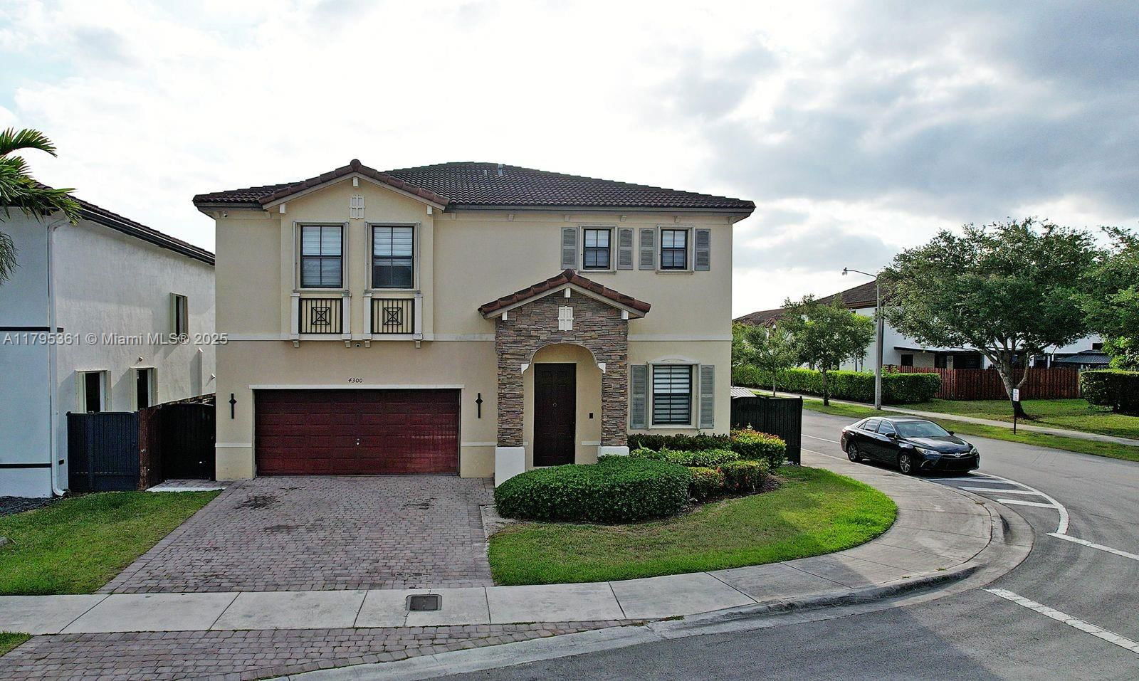 Real estate property located at 4300 164th Path, Miami-dade, Interlaken, Miami, FL