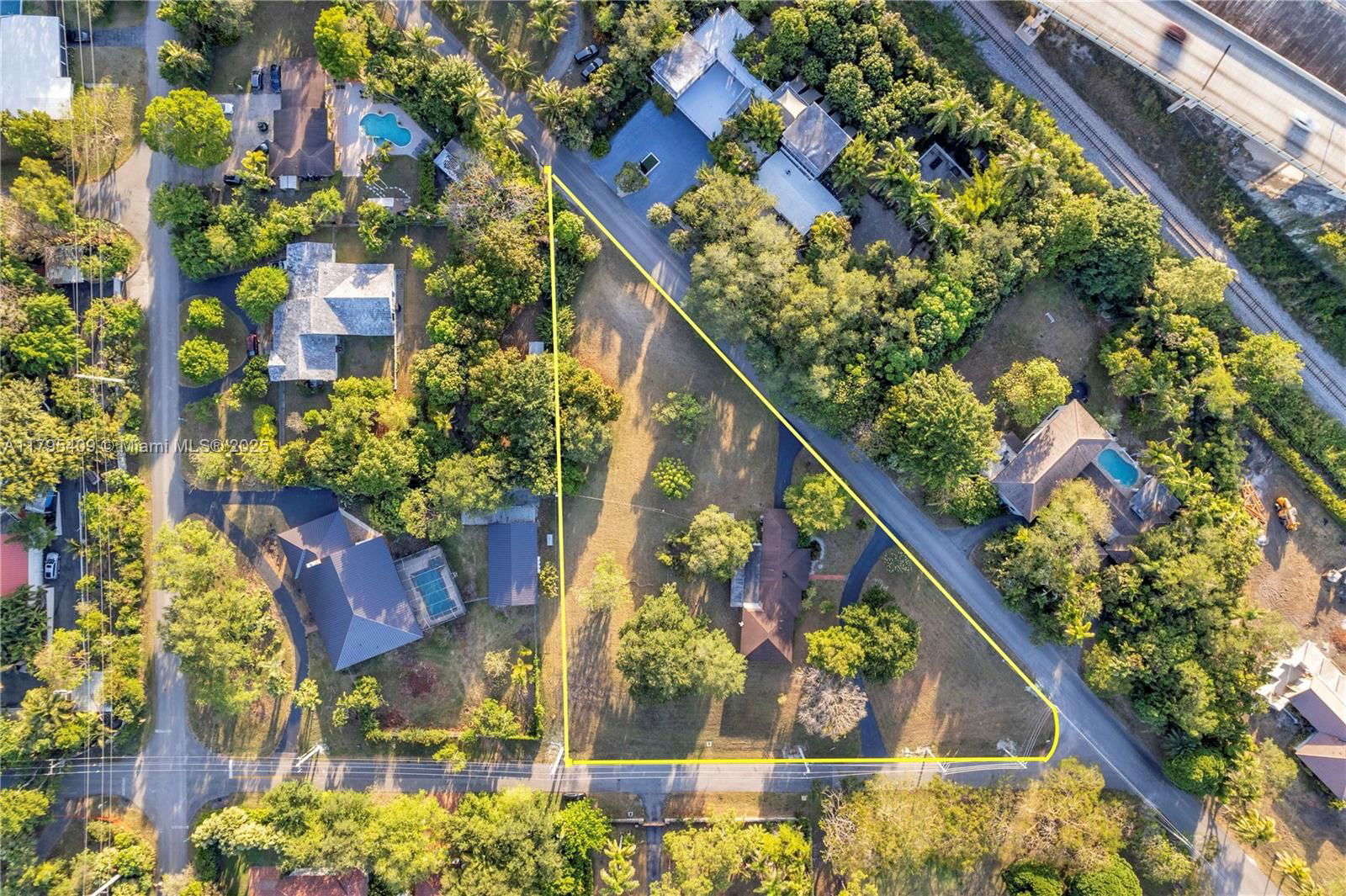 Real estate property located at 6650 85th Ave, Miami-dade, Sunset View, Miami, FL
