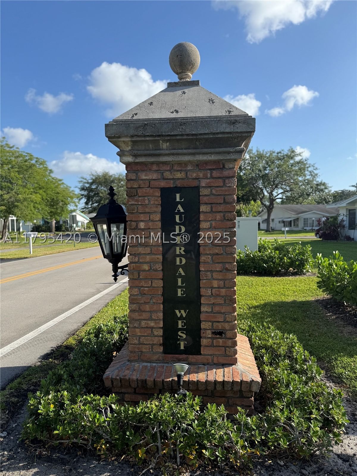 Real estate property located at 1250 85th Ave, Broward, Lauderdale West 2 Sec, Plantation, FL