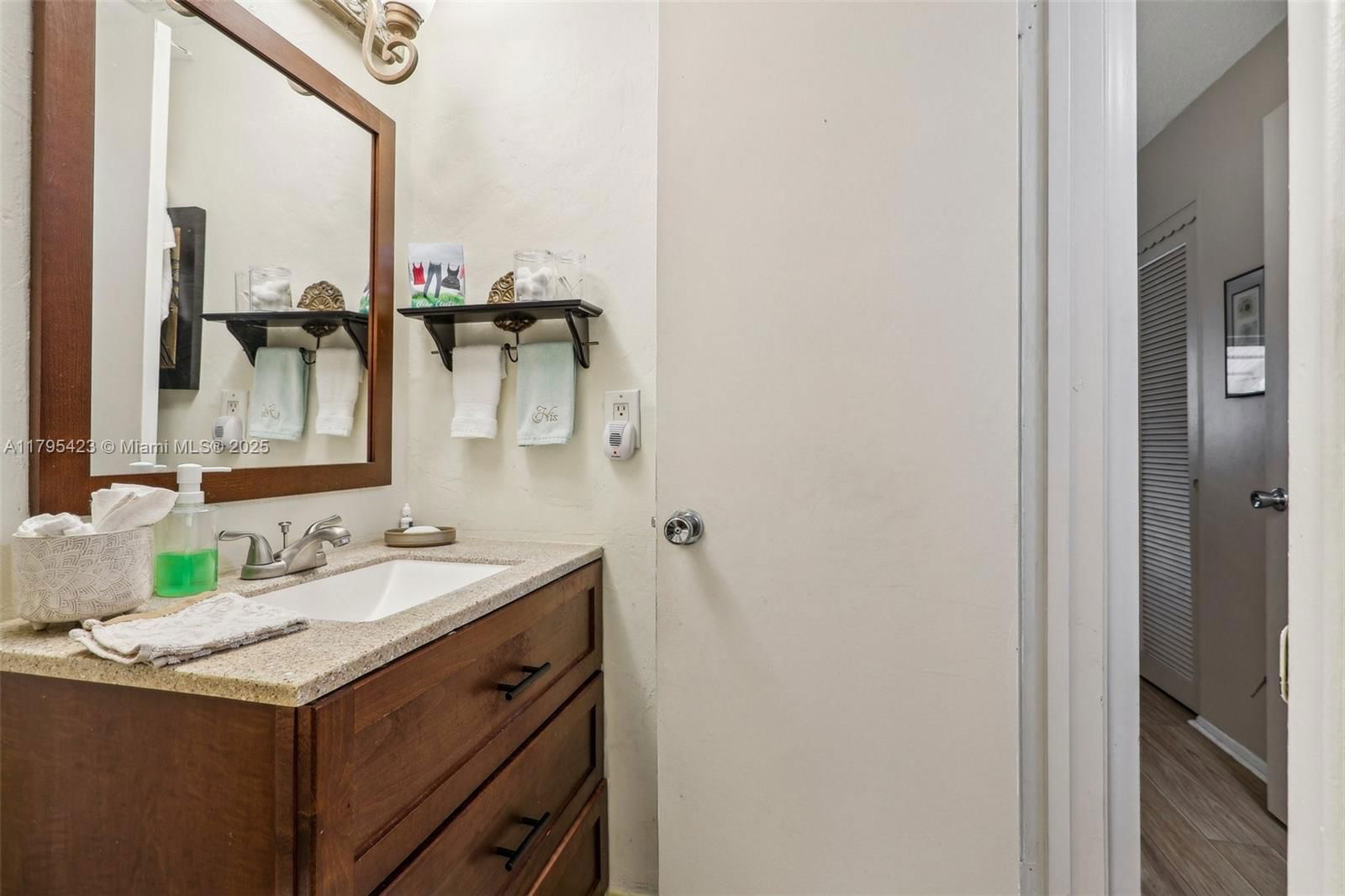 Real estate property located at 2164 1st Way #103, Palm Beach, Village Royale Condo 7, Boynton Beach, FL