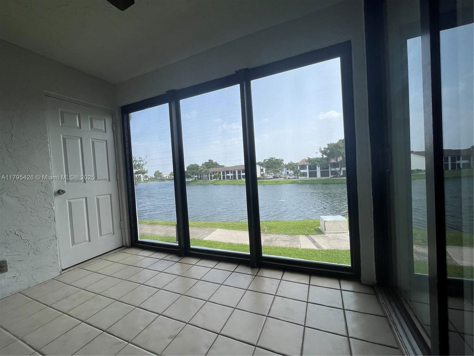 Real estate property located at 203 Lake Pointe Dr #208, Broward, Lake Pointe Condominium, Oakland Park, FL
