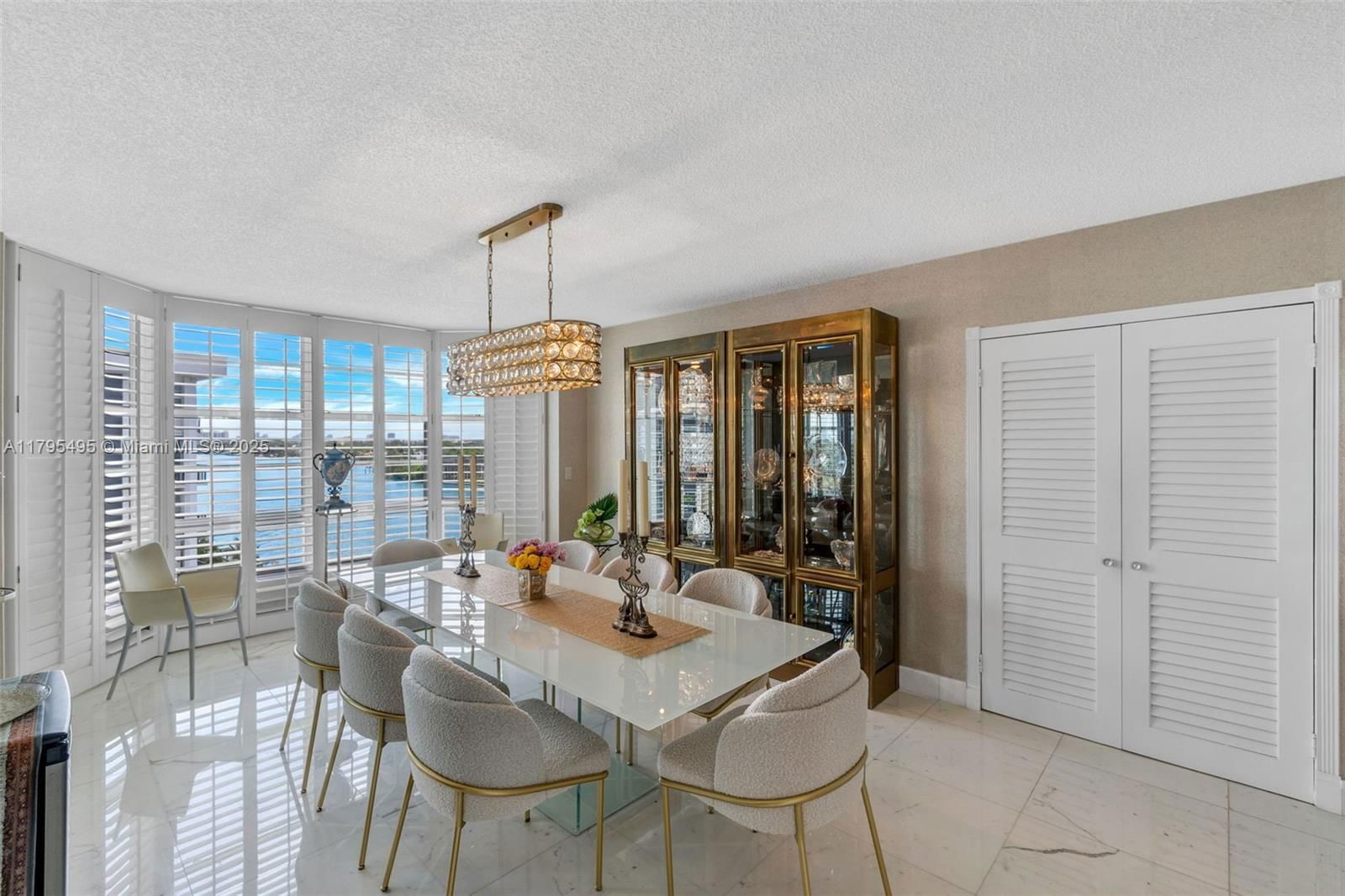 Real estate property located at 5660 Collins Ave #7E, Miami-dade, Fifty Six-sixty Collins A, Miami Beach, FL