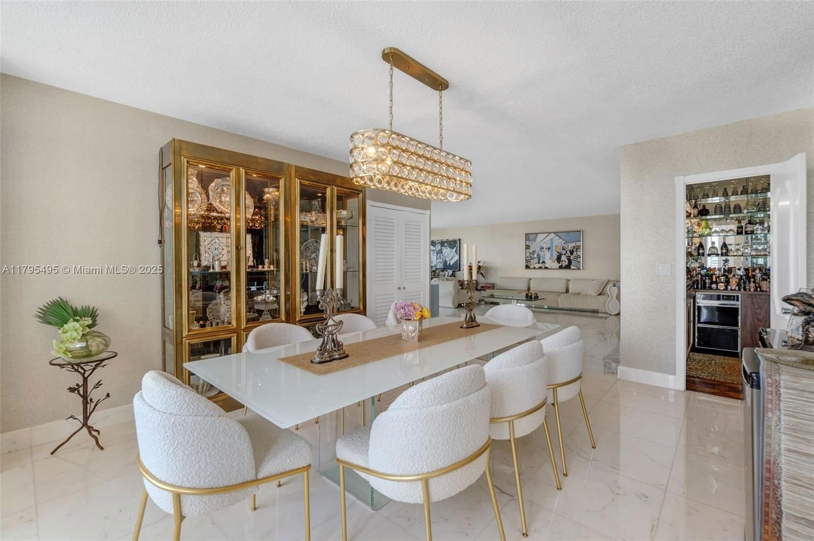 Real estate property located at 5660 Collins Ave #7E, Miami-dade, Fifty Six-sixty Collins A, Miami Beach, FL
