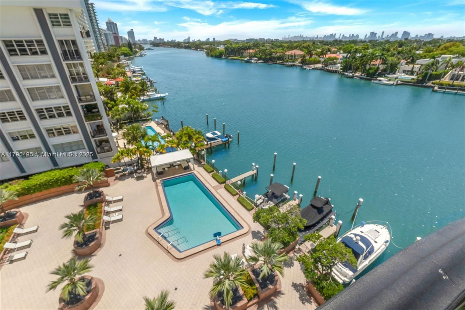 Real estate property located at 5660 Collins Ave #7E, Miami-dade, Fifty Six-sixty Collins A, Miami Beach, FL