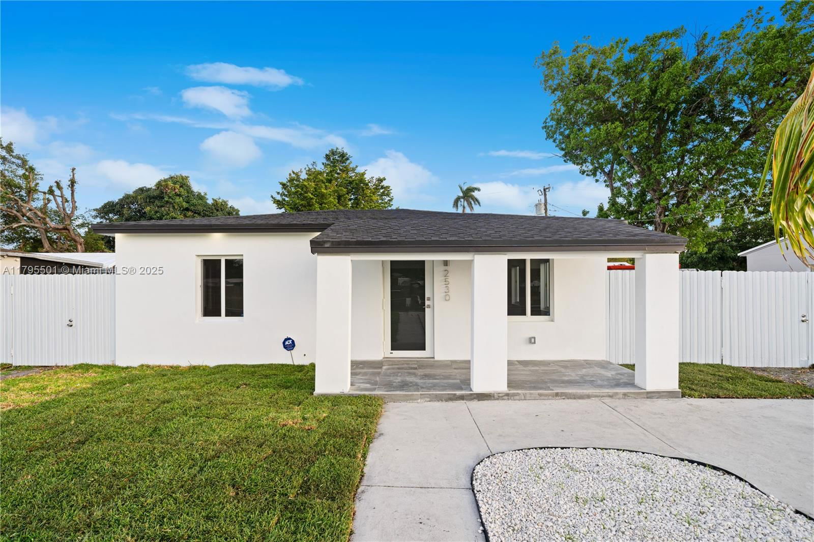 Real estate property located at 2530 155 ST, Miami-dade, Biscayne River Gdns, Miami Gardens, FL