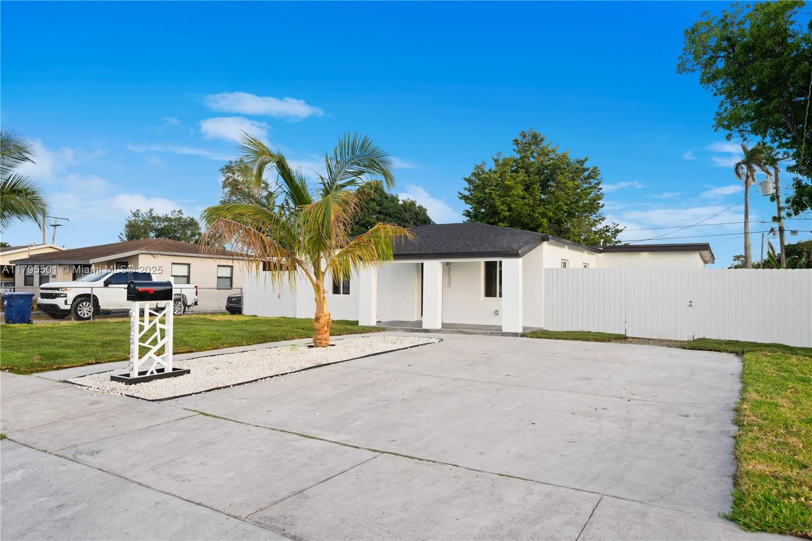 Real estate property located at 2530 155 ST, Miami-dade, Biscayne River Gdns, Miami Gardens, FL