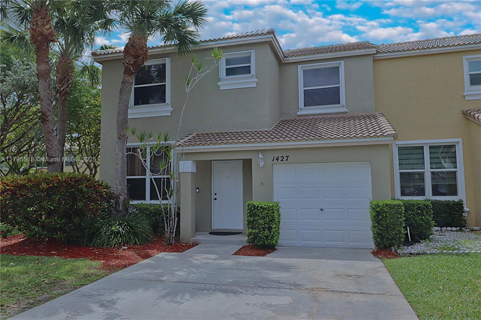 Real estate property located at 1427 154th Ln, Broward, Towngate Park Crossing, Pembroke Pines, FL