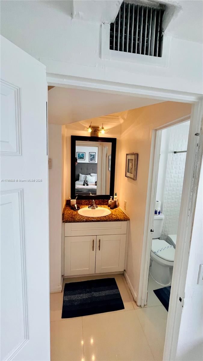 Real estate property located at 7904 Drive #1002, Miami-dade, Bayshore Yacht & Tennis C, North Bay Village, FL