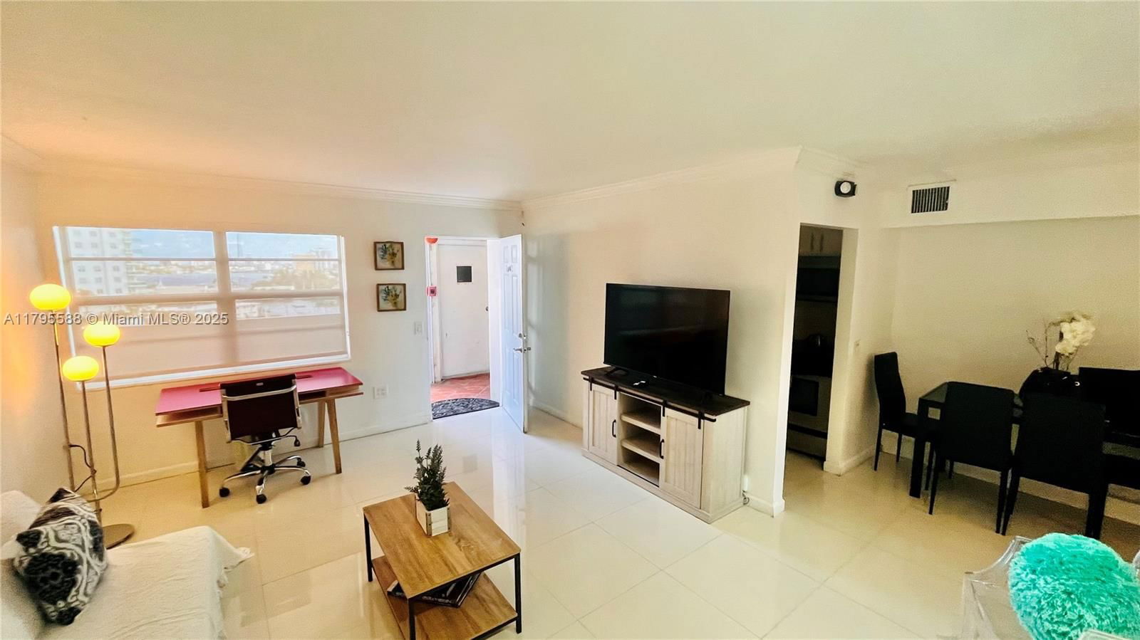 Real estate property located at 7904 Drive #1002, Miami-dade, Bayshore Yacht & Tennis C, North Bay Village, FL