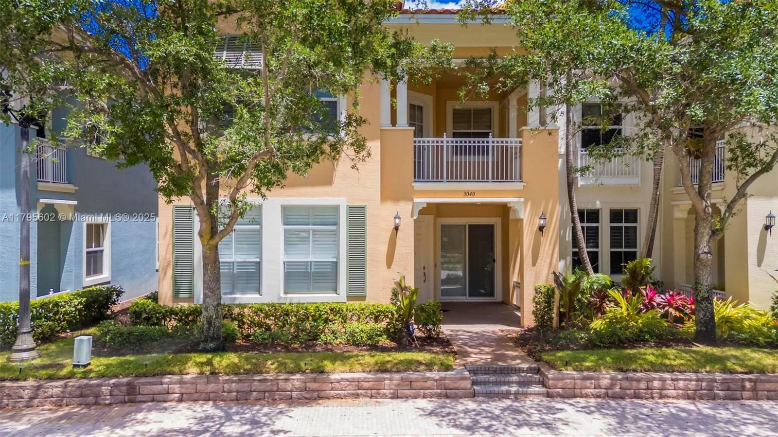 Real estate property located at 3040 126th Ave, Broward, Sawgrass Lakes, Sunrise, FL