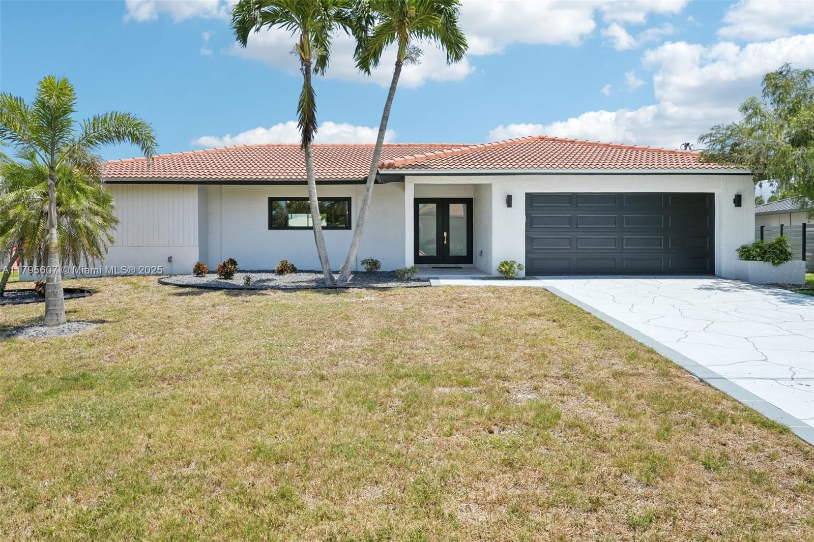 Real estate property located at 5323 11th Ct, Lee, Cape Coral, Cape Coral, FL