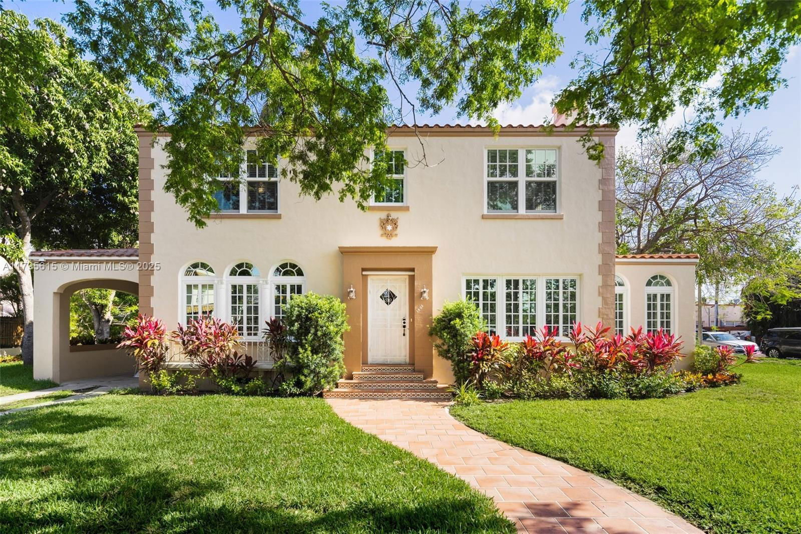 Real estate property located at 1801 12th St, Miami-dade, South Shenandoah, Miami, FL
