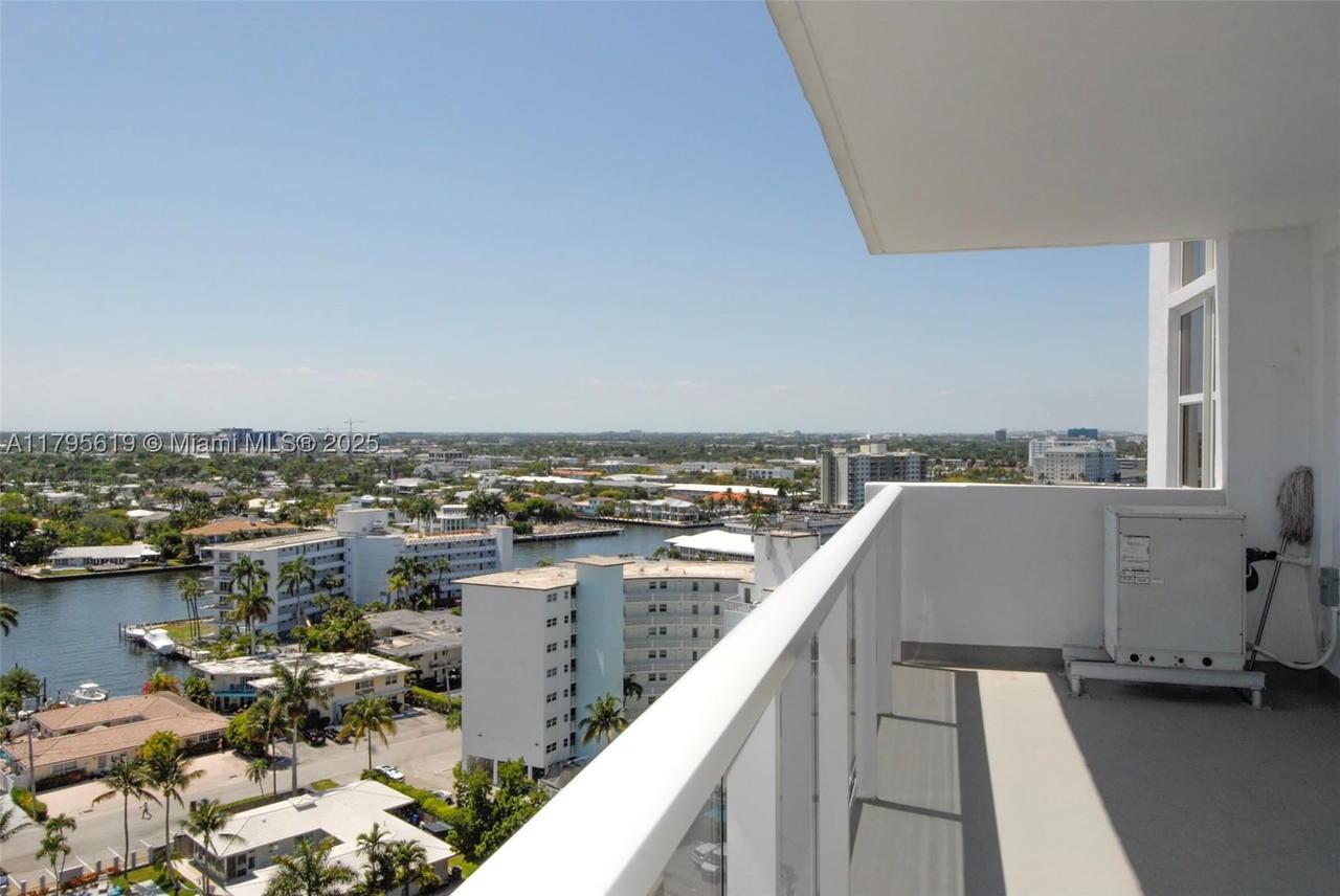Real estate property located at 2701 Ocean Blvd #15E, Broward, Embassy Tower Inc Condo, Fort Lauderdale, FL