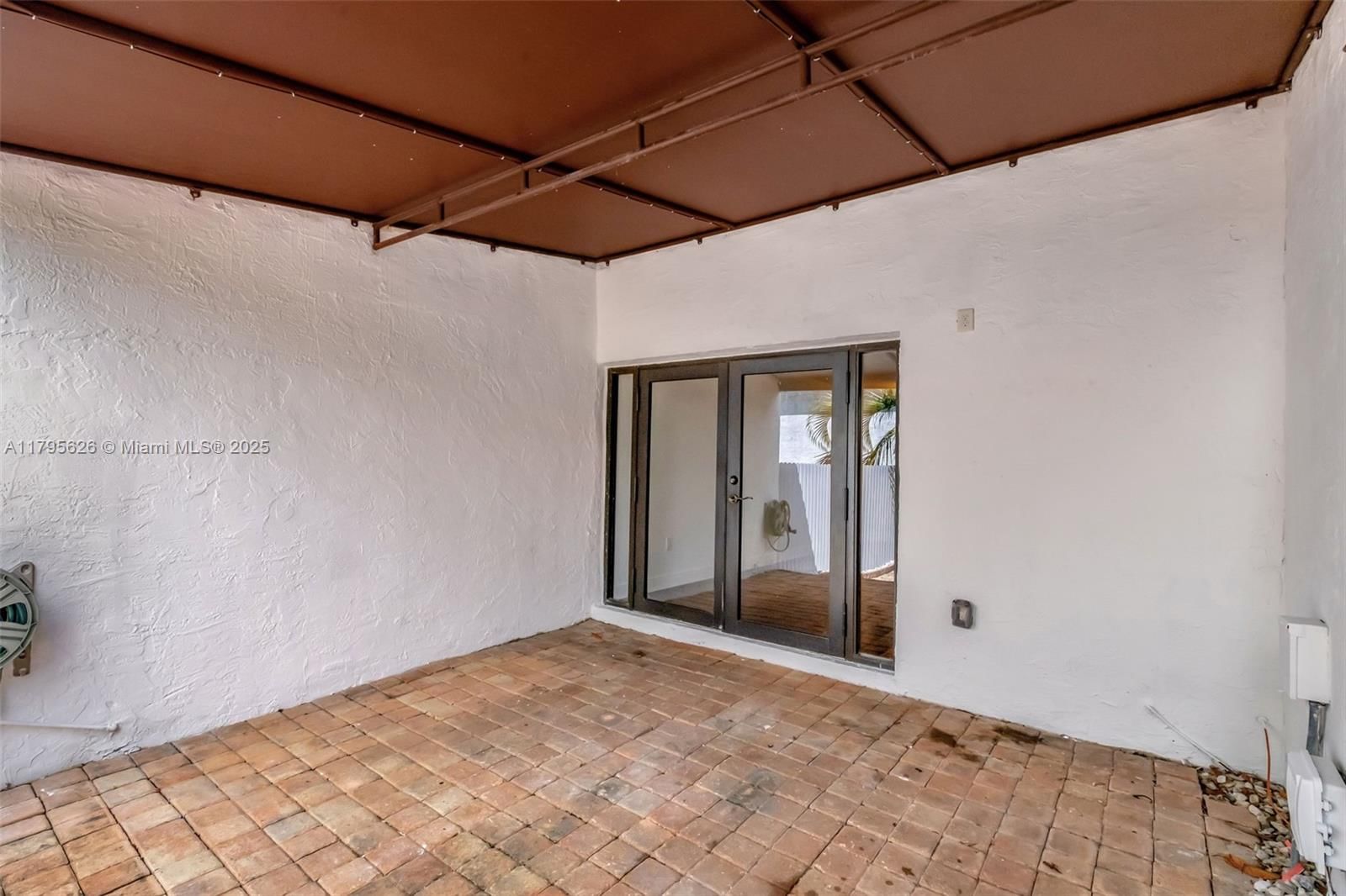 Real estate property located at 1901 S River Dr #14-B, Miami-dade, River Club Townhouse Cond, Miami, FL