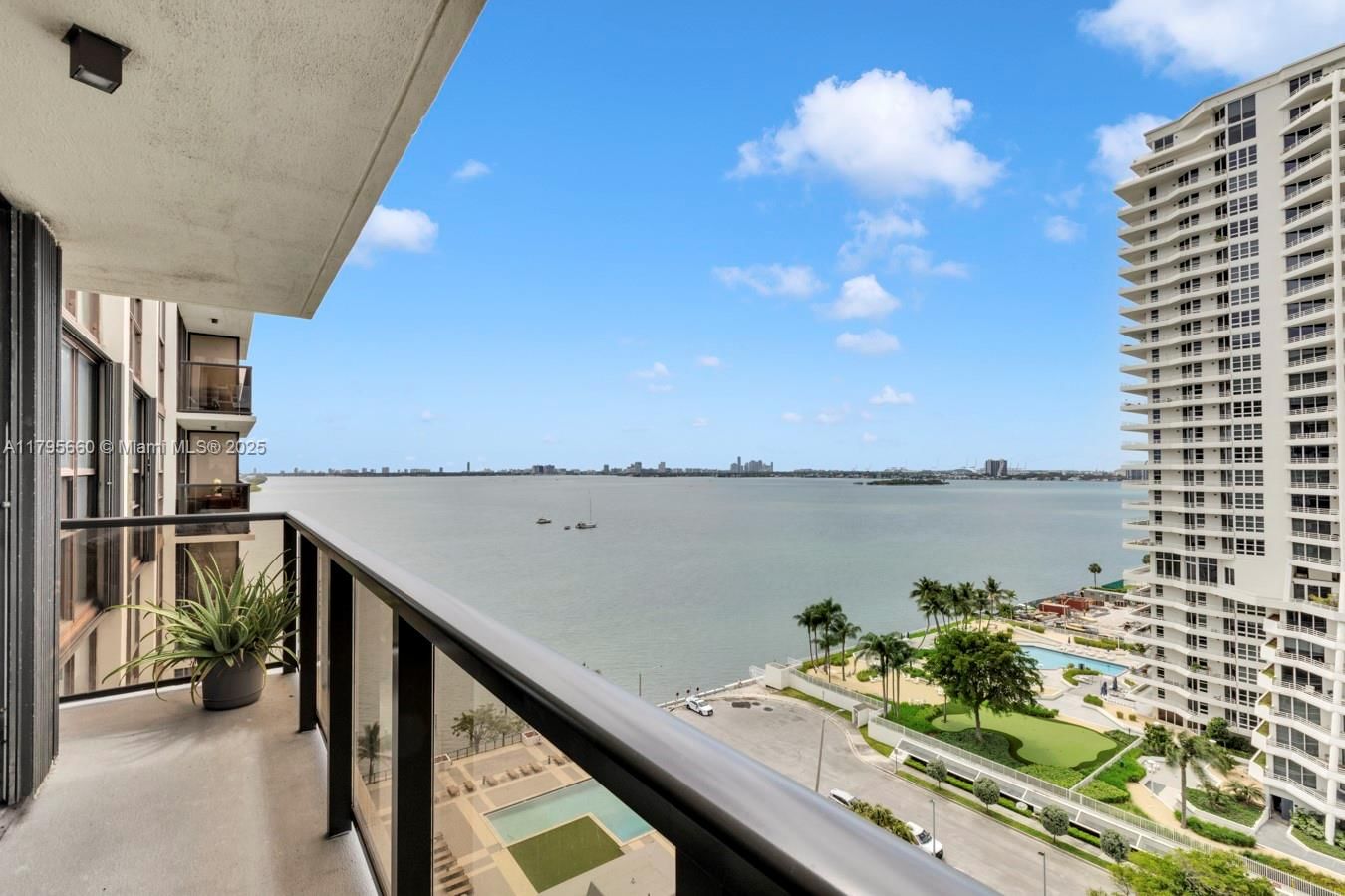 Real estate property located at 600 36th St #1404, Miami-dade, Charter Club Condo, Miami, FL