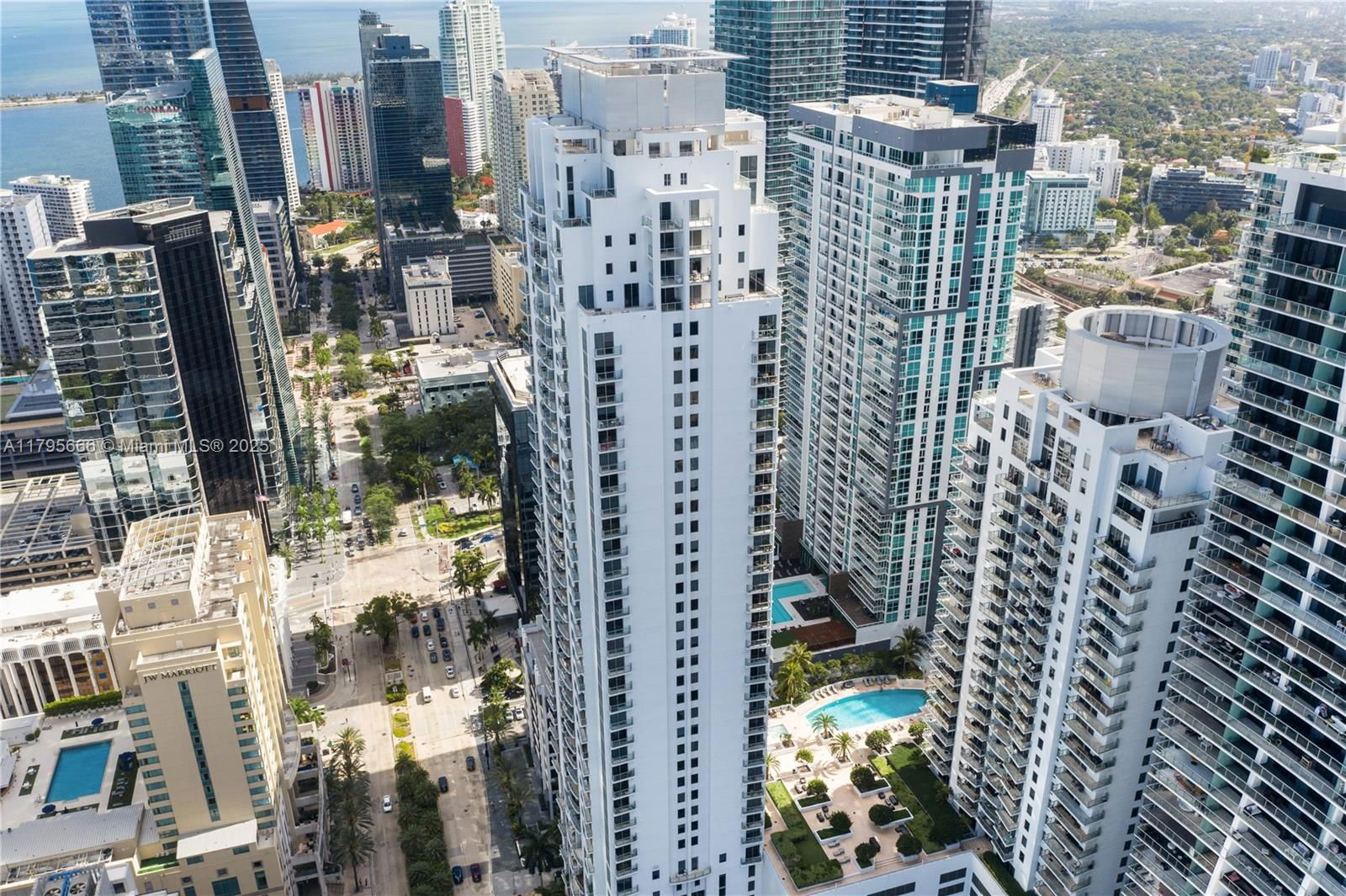 Real estate property located at 1060 Brickell Ave #1001, Miami-dade, 1060 Brickell Condo, Miami, FL