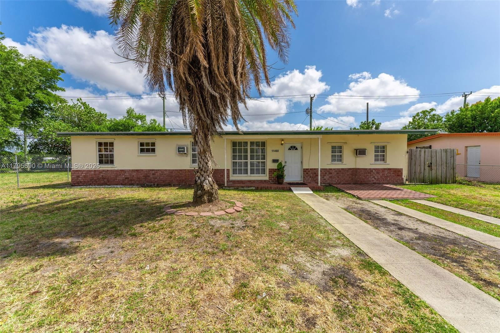 Real estate property located at 11460 40th St, Miami-dade, Westwood Lake, Miami, FL