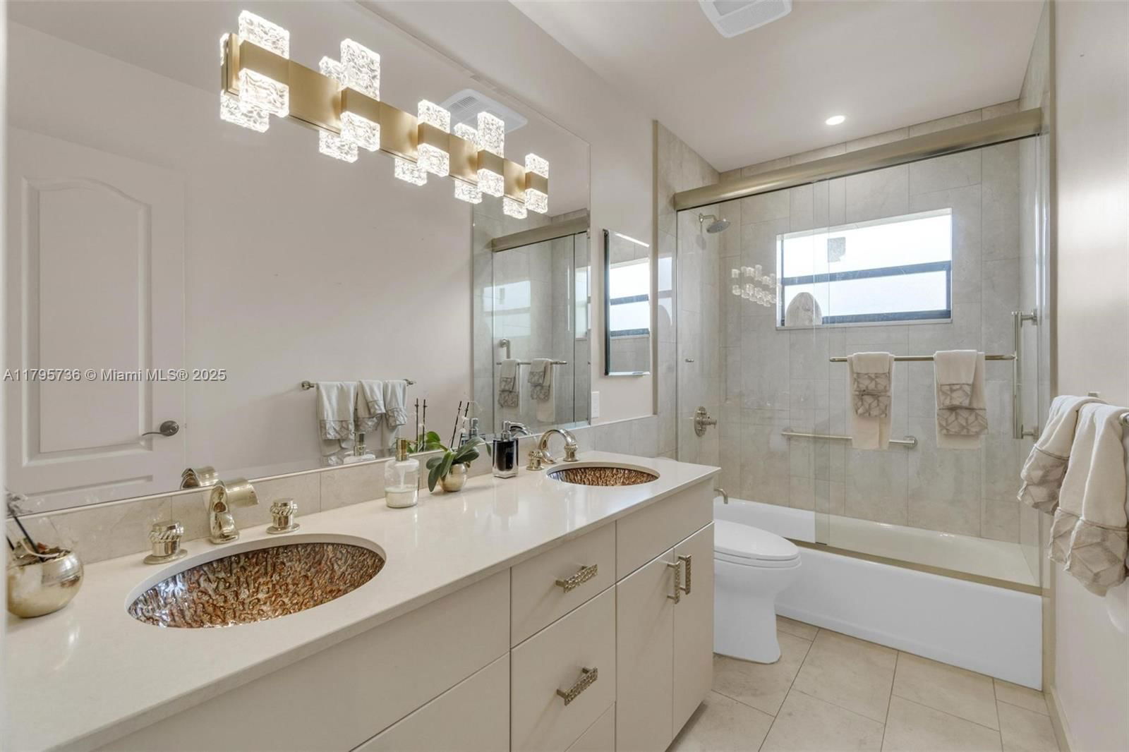 Real estate property located at 5101 37th St, Broward, Emerald Hills, Hollywood, FL