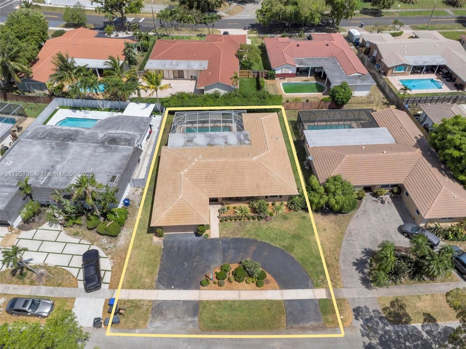 Real estate property located at 5101 37th St, Broward, Emerald Hills, Hollywood, FL