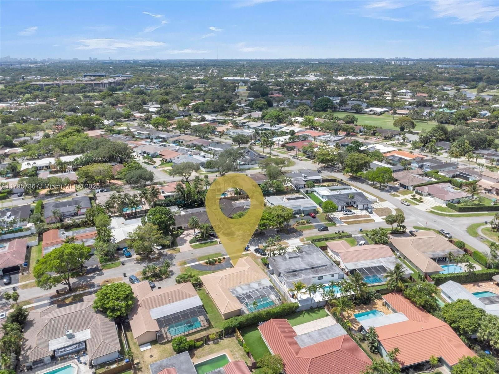 Real estate property located at 5101 37th St, Broward, Emerald Hills, Hollywood, FL