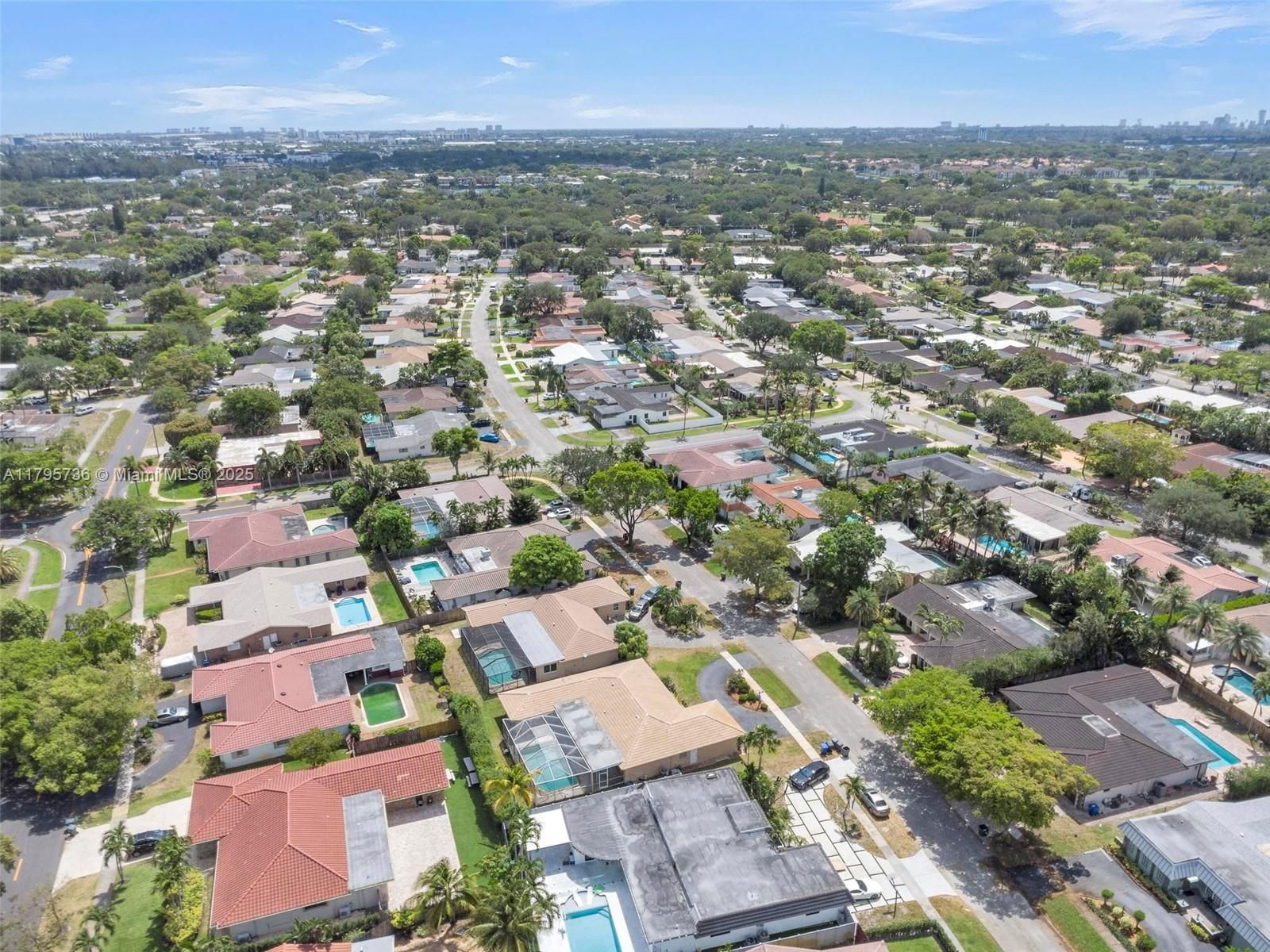 Real estate property located at 5101 37th St, Broward, Emerald Hills, Hollywood, FL