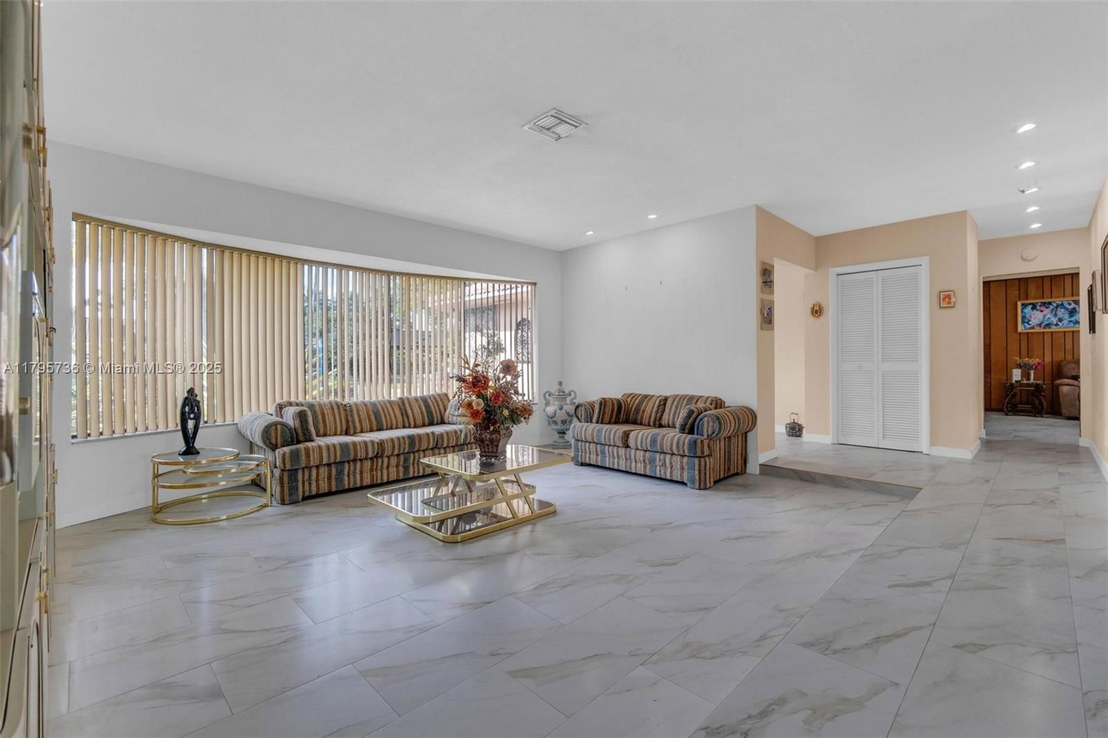 Real estate property located at 5101 37th St, Broward, Emerald Hills, Hollywood, FL