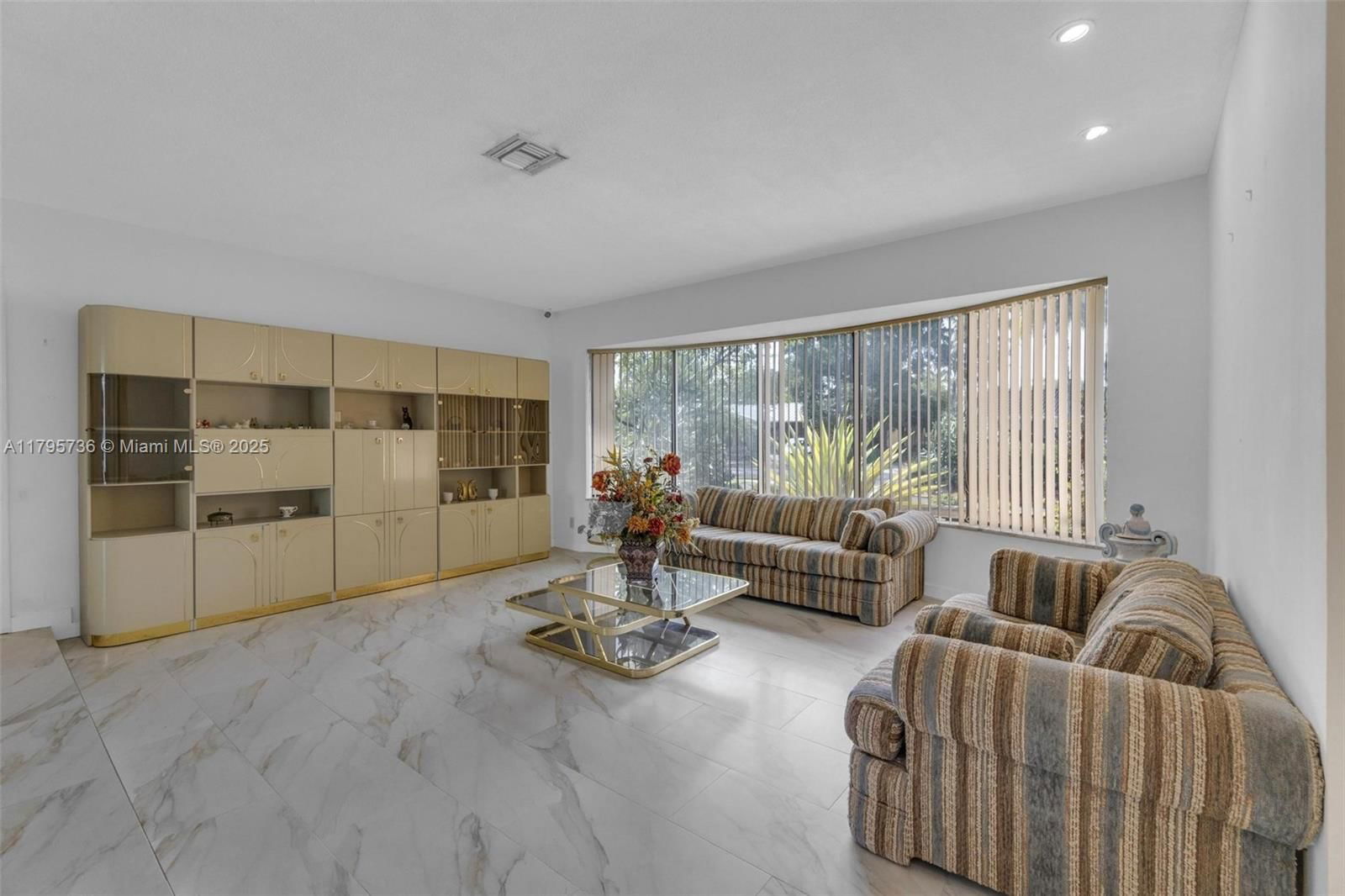 Real estate property located at 5101 37th St, Broward, Emerald Hills, Hollywood, FL