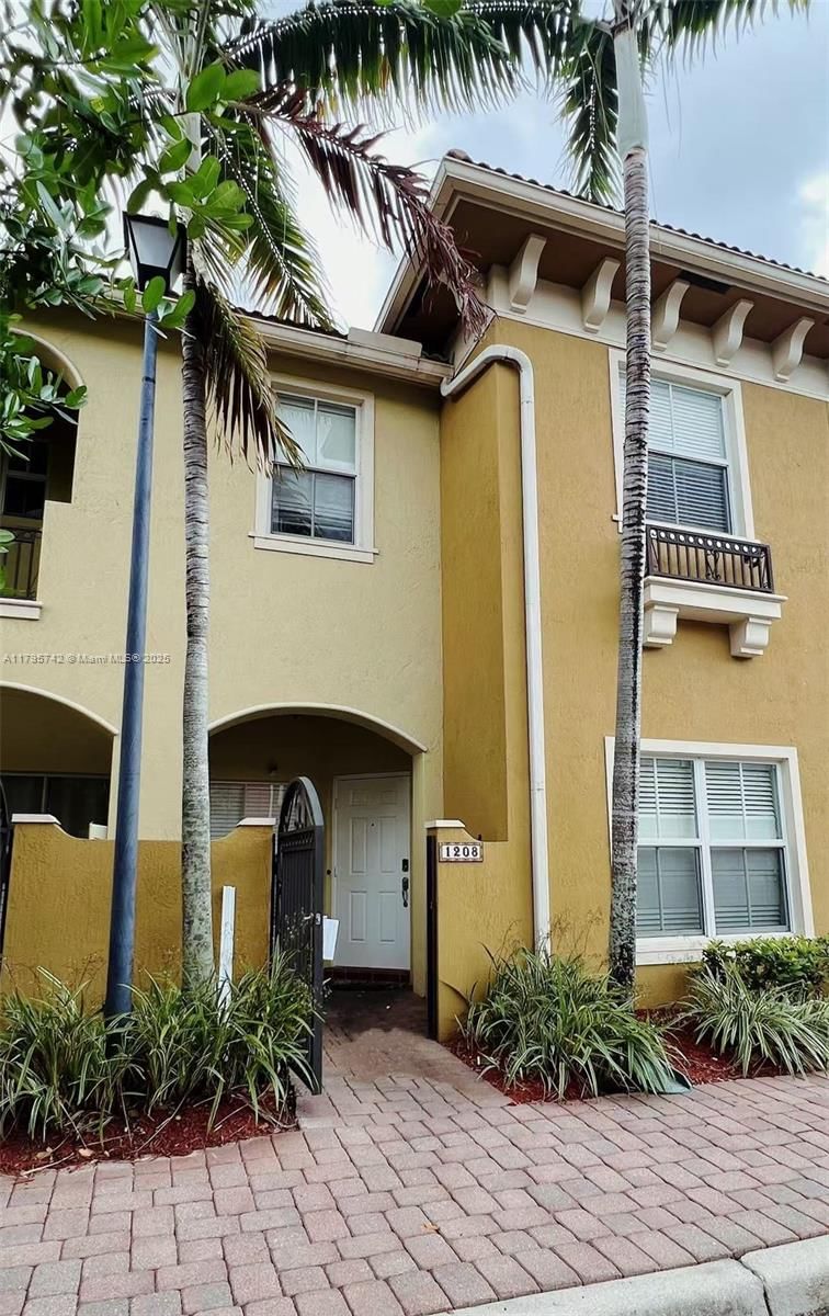 Real estate property located at 2851 Prospect Rd #1208, Broward, Tuscan Villas Condo, Tamarac, FL