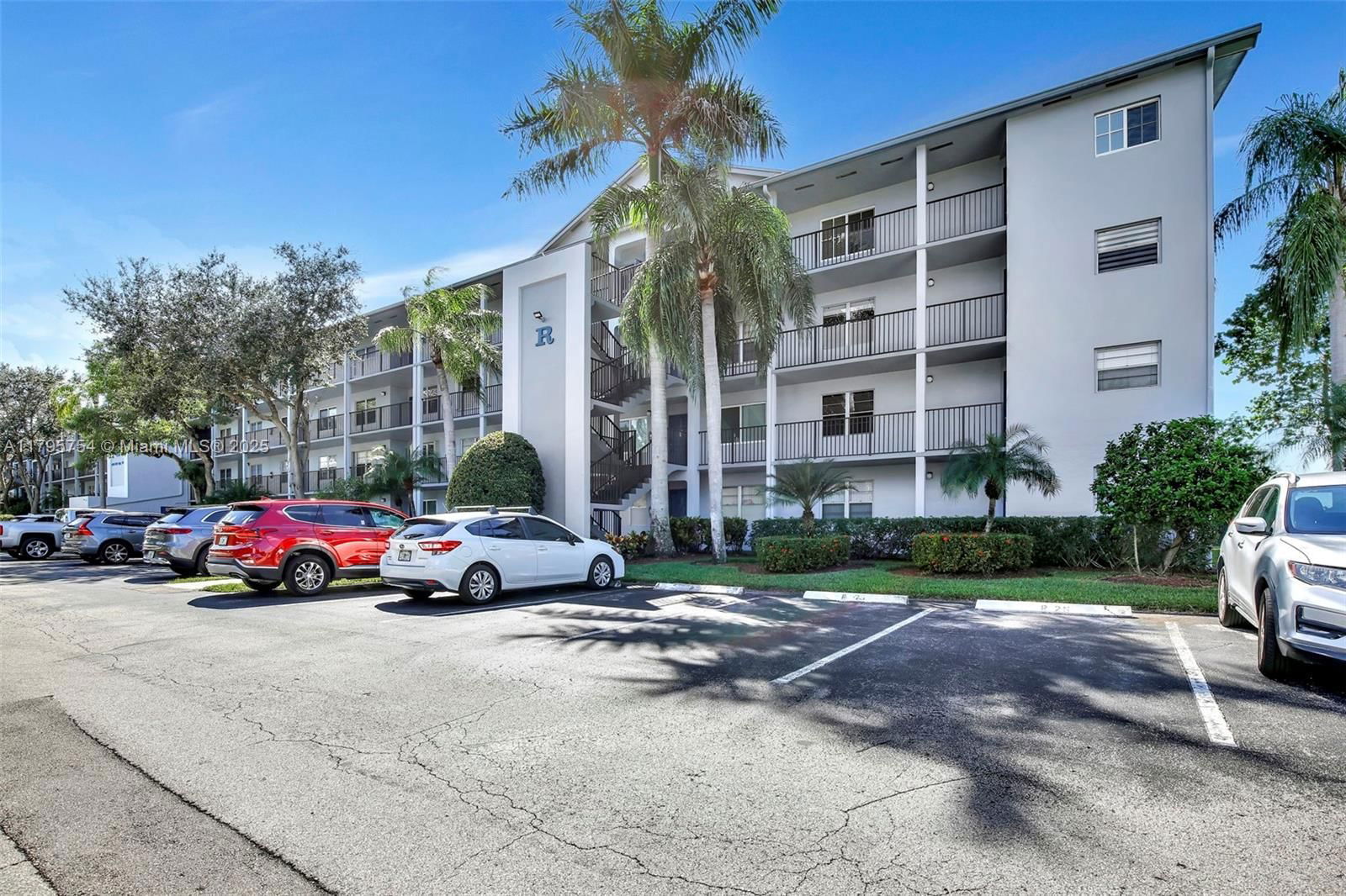 Real estate property located at 900 125th Way #312R, Broward, Buckingham East At Centur, Pembroke Pines, FL