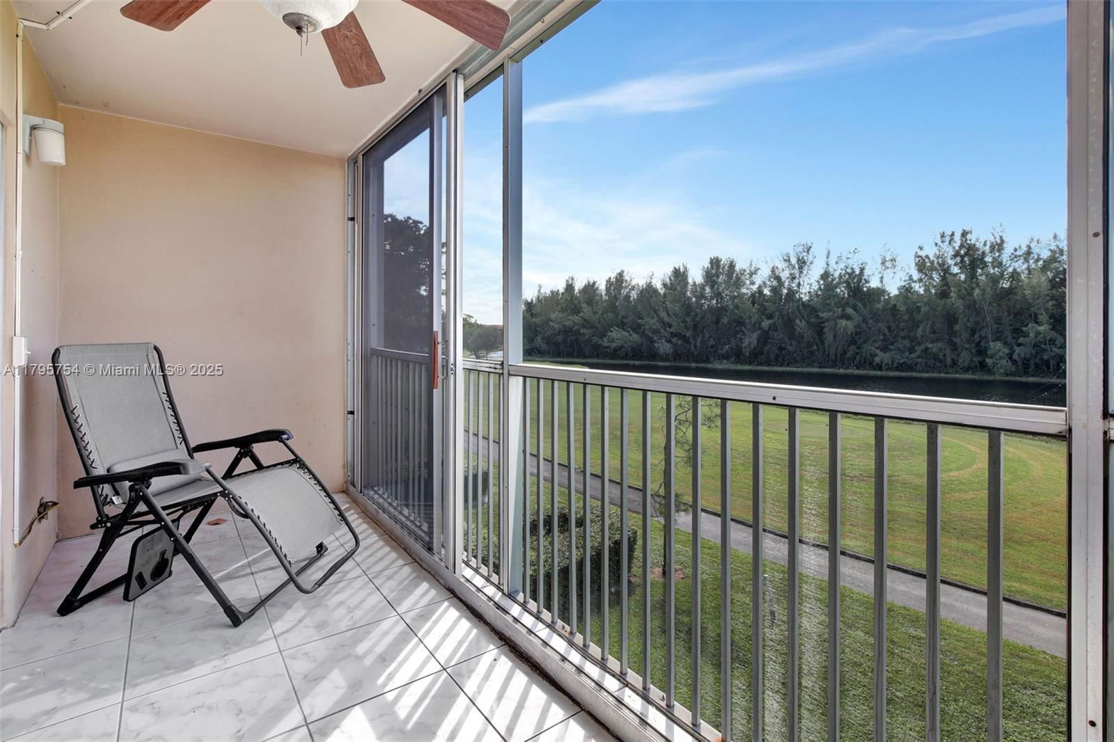Real estate property located at 900 125th Way #312R, Broward, Buckingham East At Centur, Pembroke Pines, FL