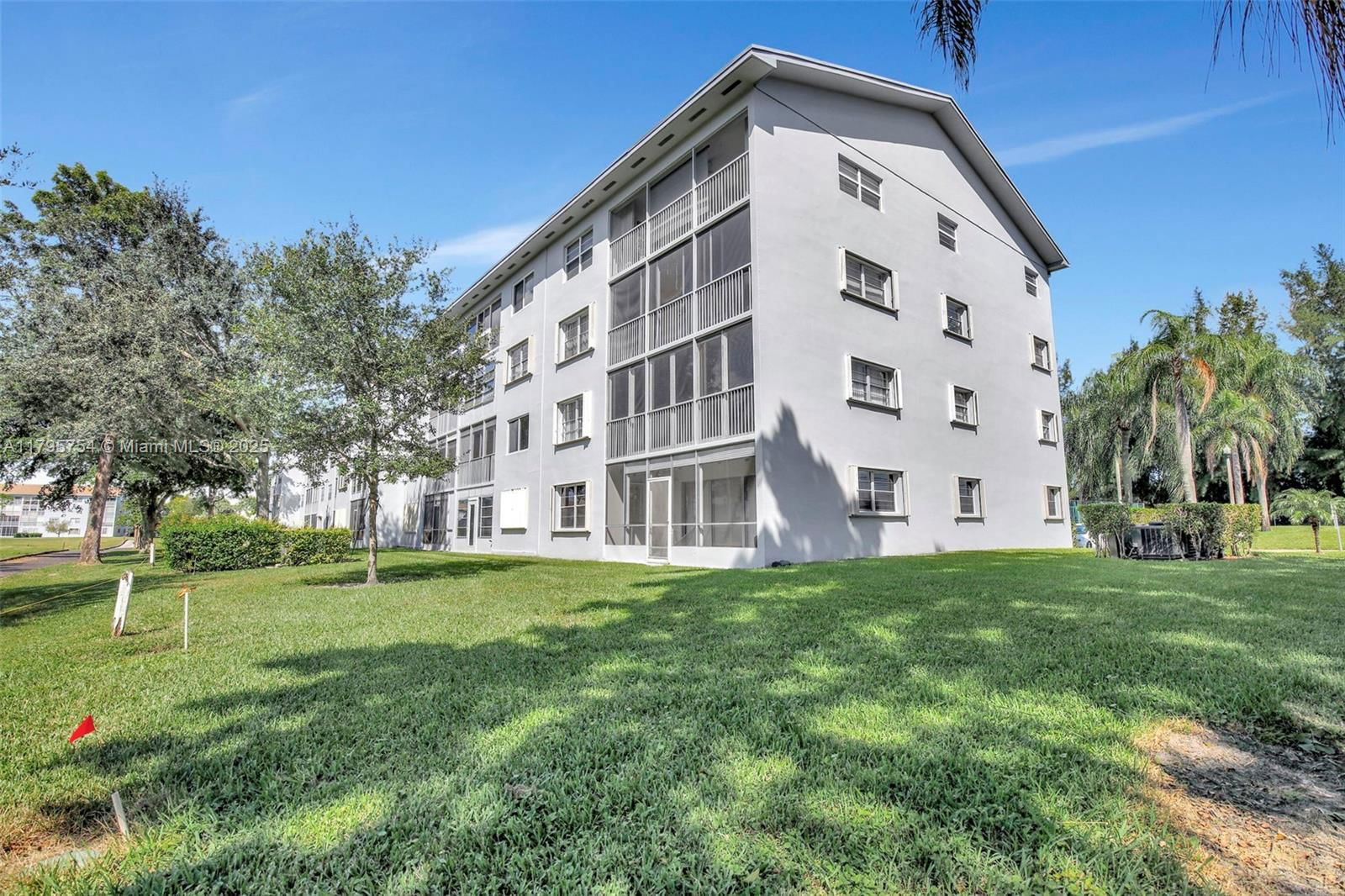 Real estate property located at 900 125th Way #312R, Broward, Buckingham East At Centur, Pembroke Pines, FL