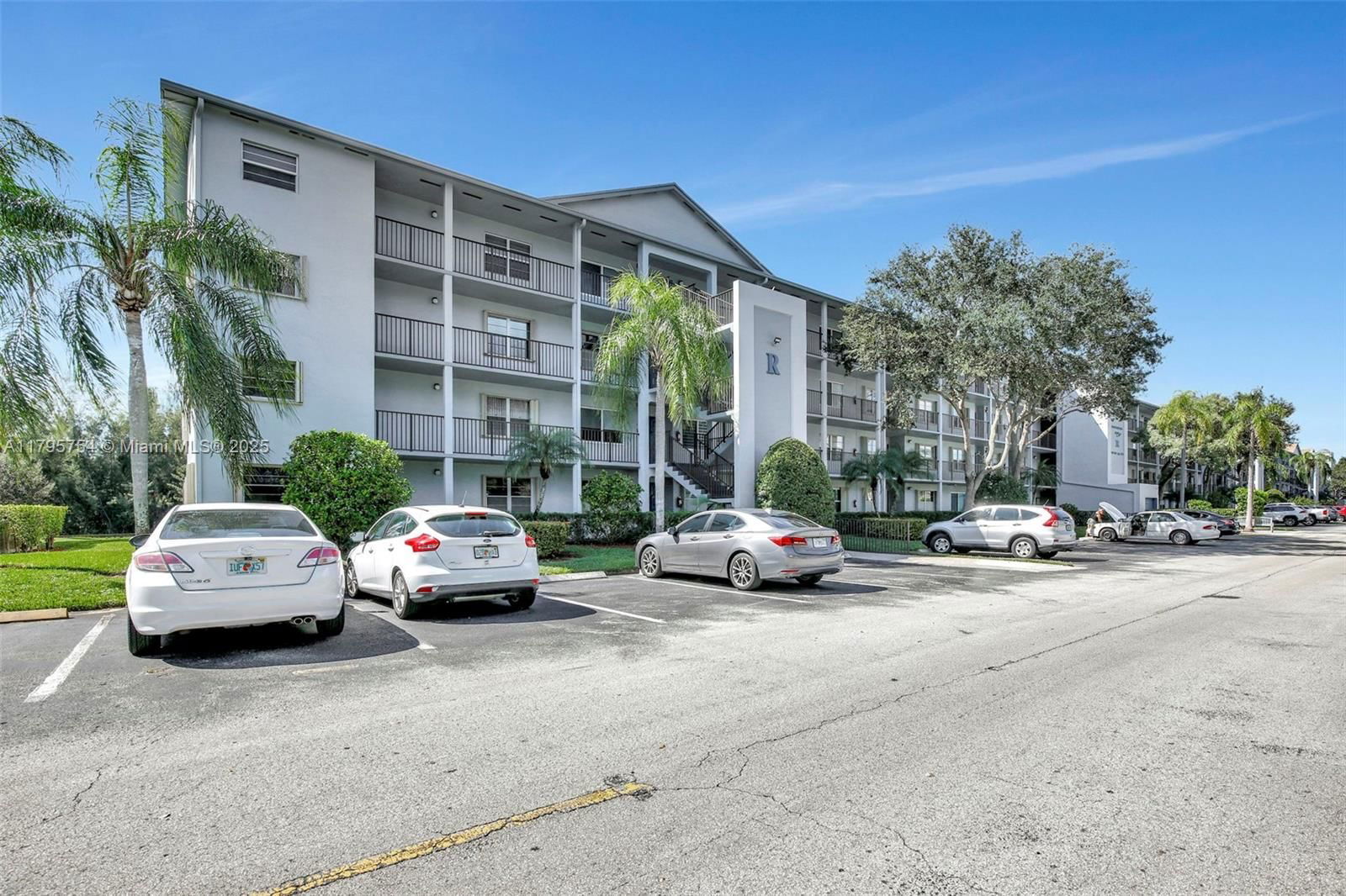 Real estate property located at 900 125th Way #312R, Broward, Buckingham East At Centur, Pembroke Pines, FL