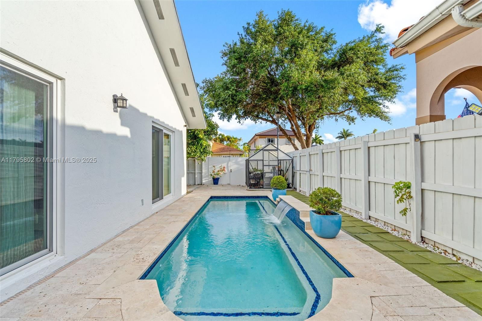 Real estate property located at 14162 87th Ct, Miami-dade, Avalon Estates, Miami Lakes, FL