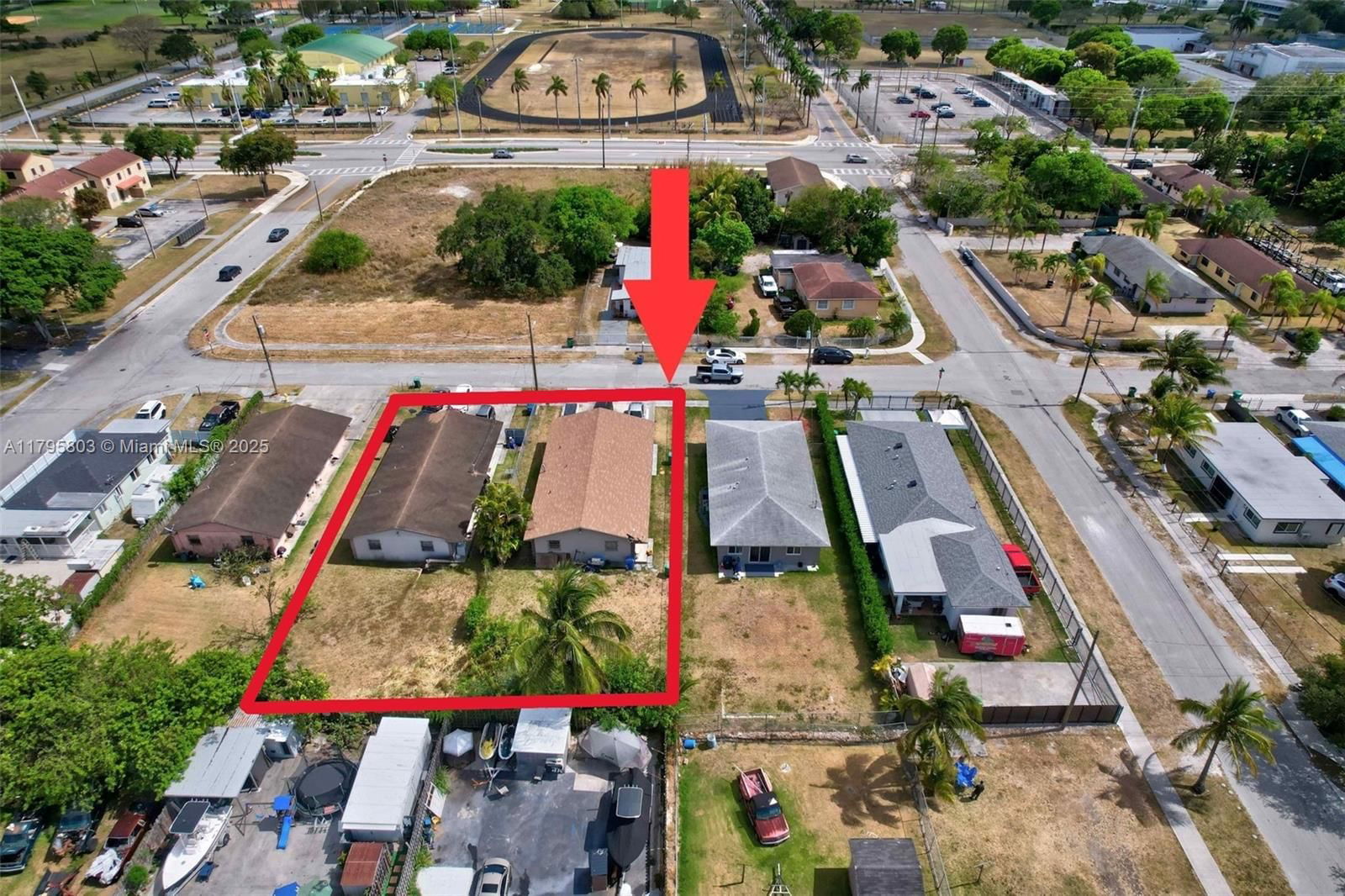 Real estate property located at 11477 215th St, Miami-dade, La-gree Sub, Miami, FL