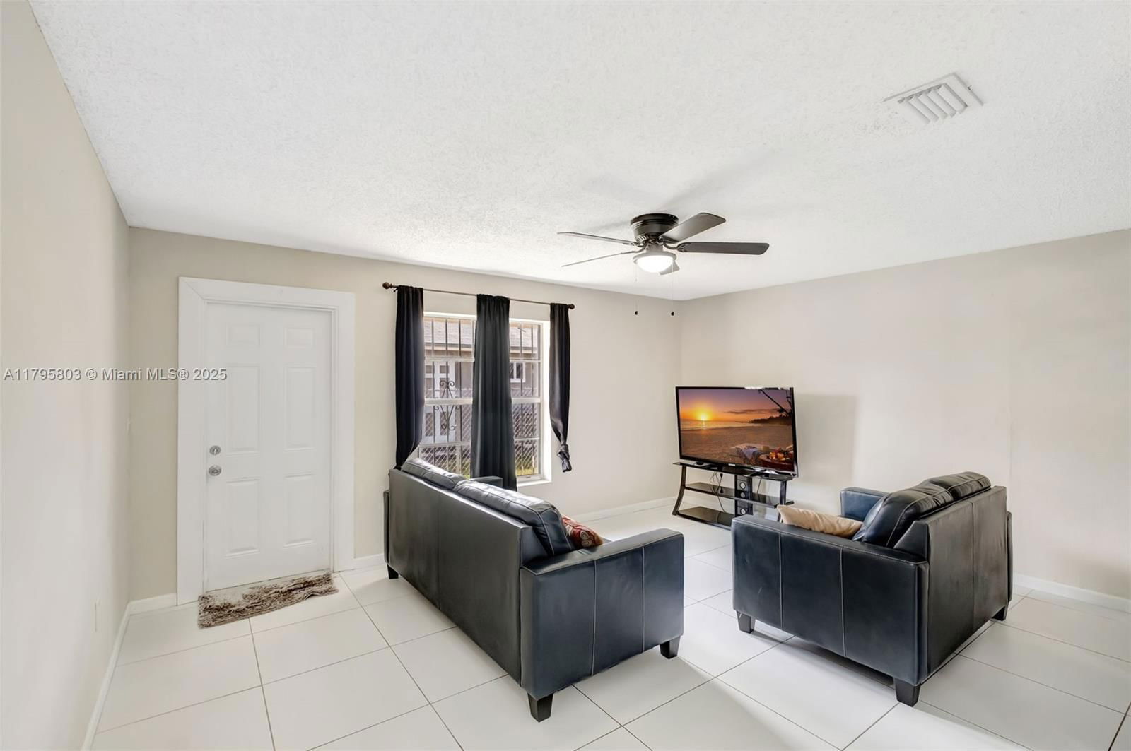Real estate property located at 11477 215th St, Miami-dade, La-gree Sub, Miami, FL