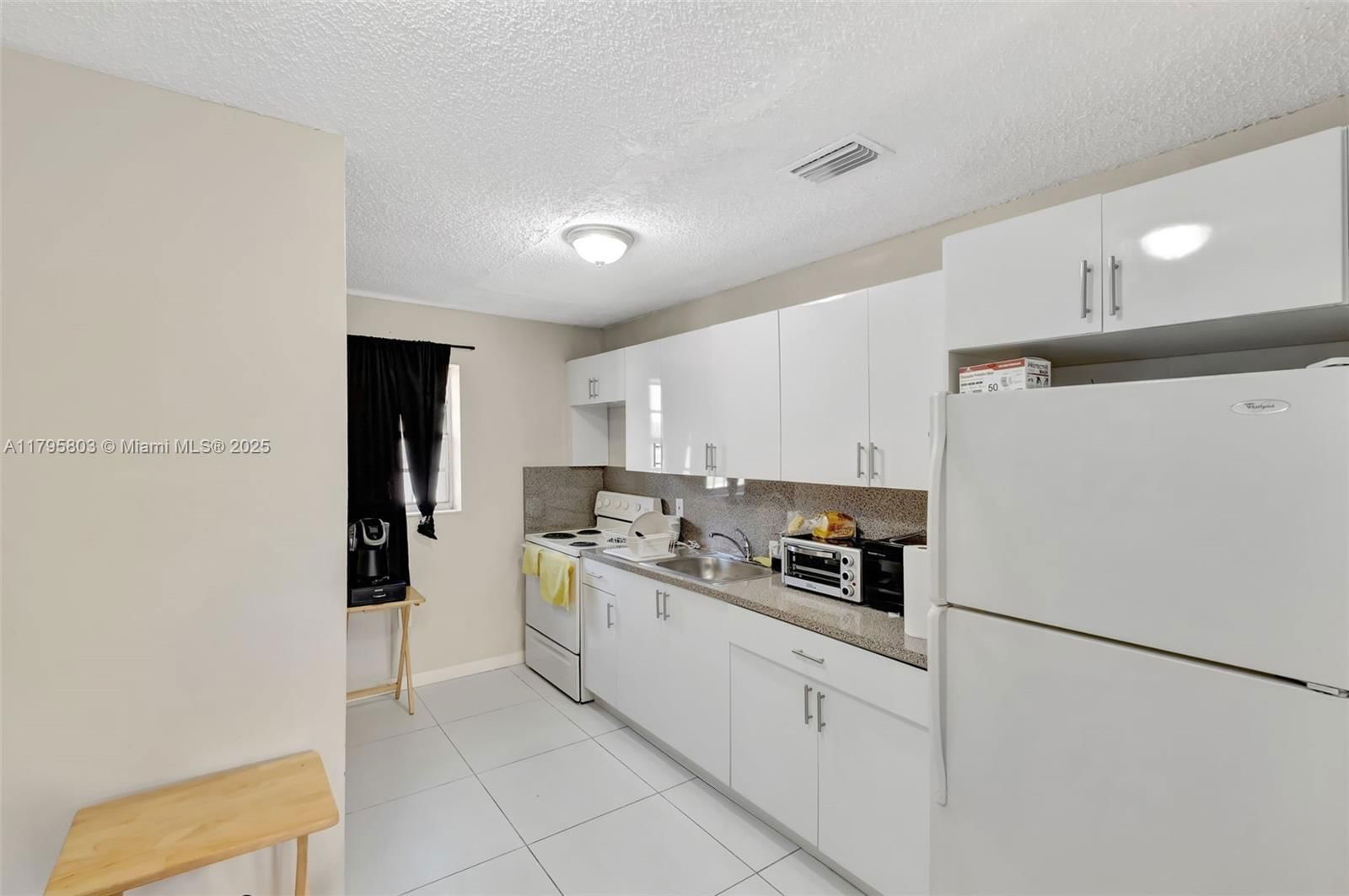 Real estate property located at 11477 215th St, Miami-dade, La-gree Sub, Miami, FL