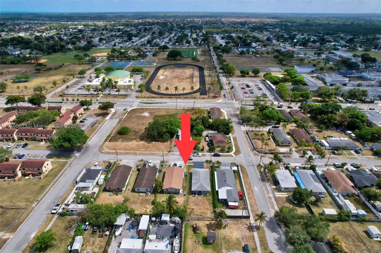 Real estate property located at 11477 215th St, Miami-dade, La-gree Sub, Miami, FL