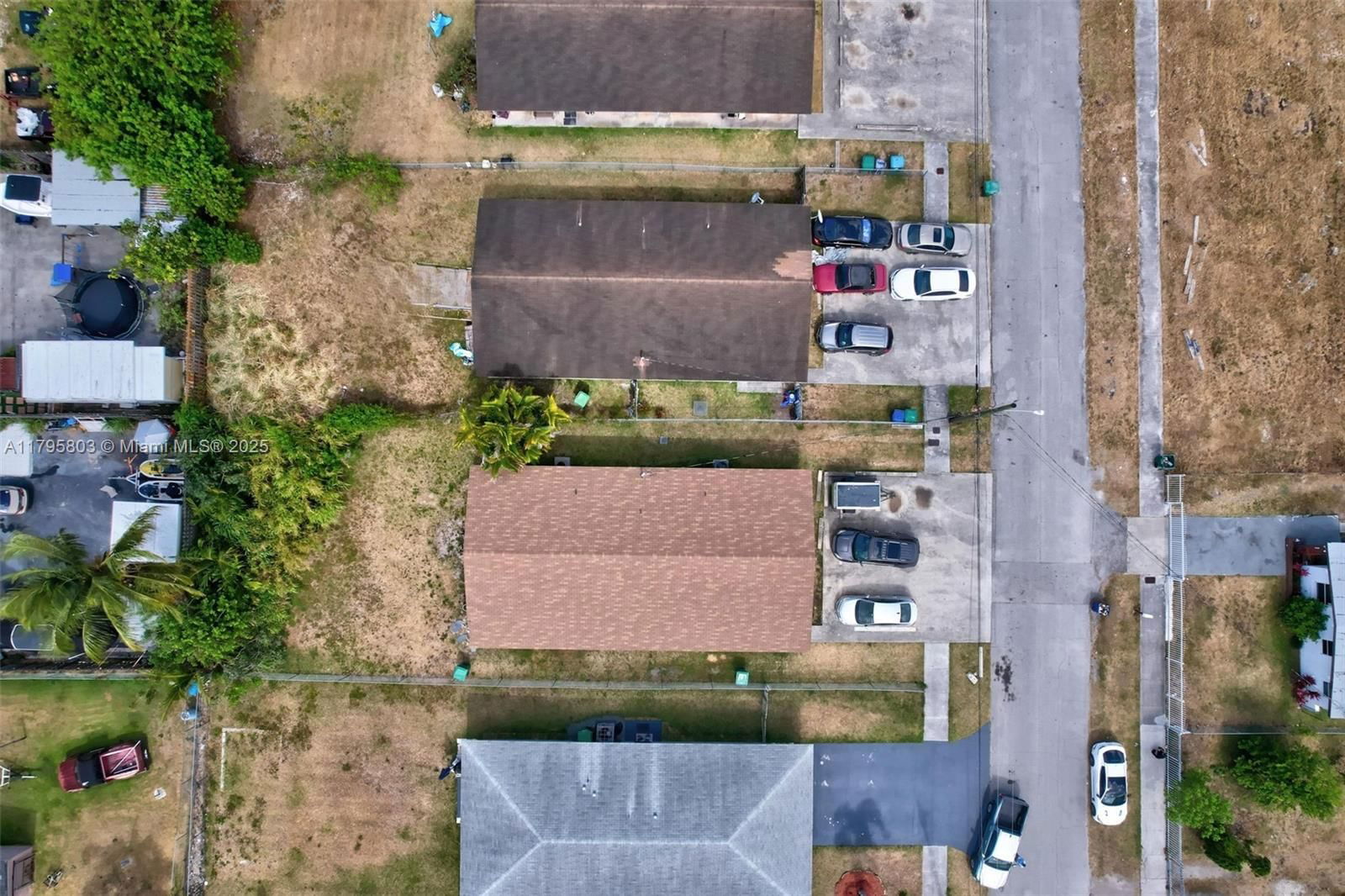 Real estate property located at 11477 215th St, Miami-dade, La-gree Sub, Miami, FL
