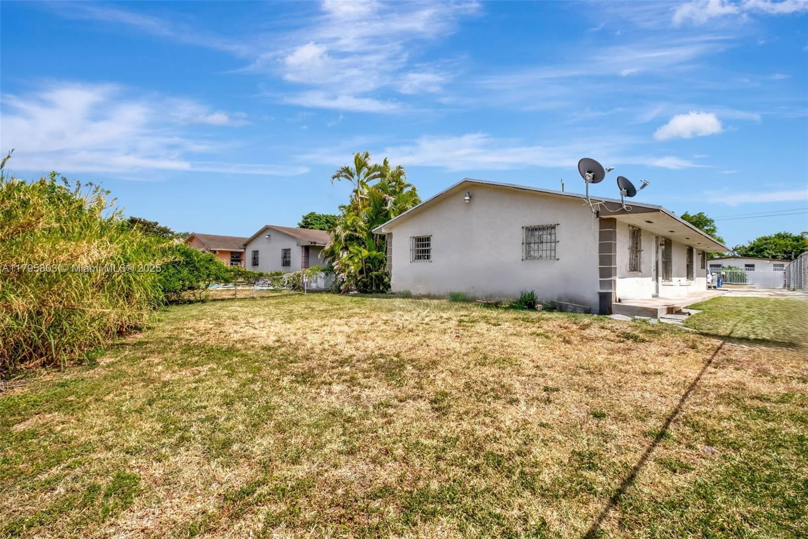 Real estate property located at 11477 215th St, Miami-dade, La-gree Sub, Miami, FL