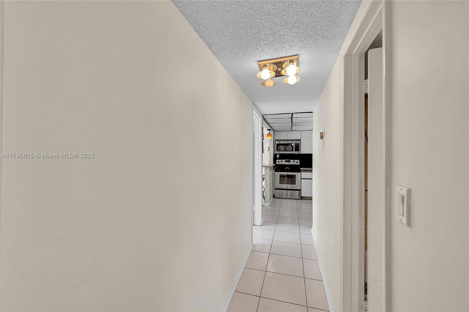 Real estate property located at 2333 81st Ter #6, Broward, Oakbrook Viii Condo, North Lauderdale, FL