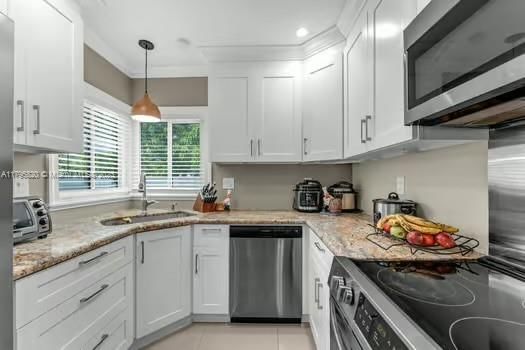 Real estate property located at 11930 187th St, Miami-dade, New So Miami Heights Sec, Miami, FL
