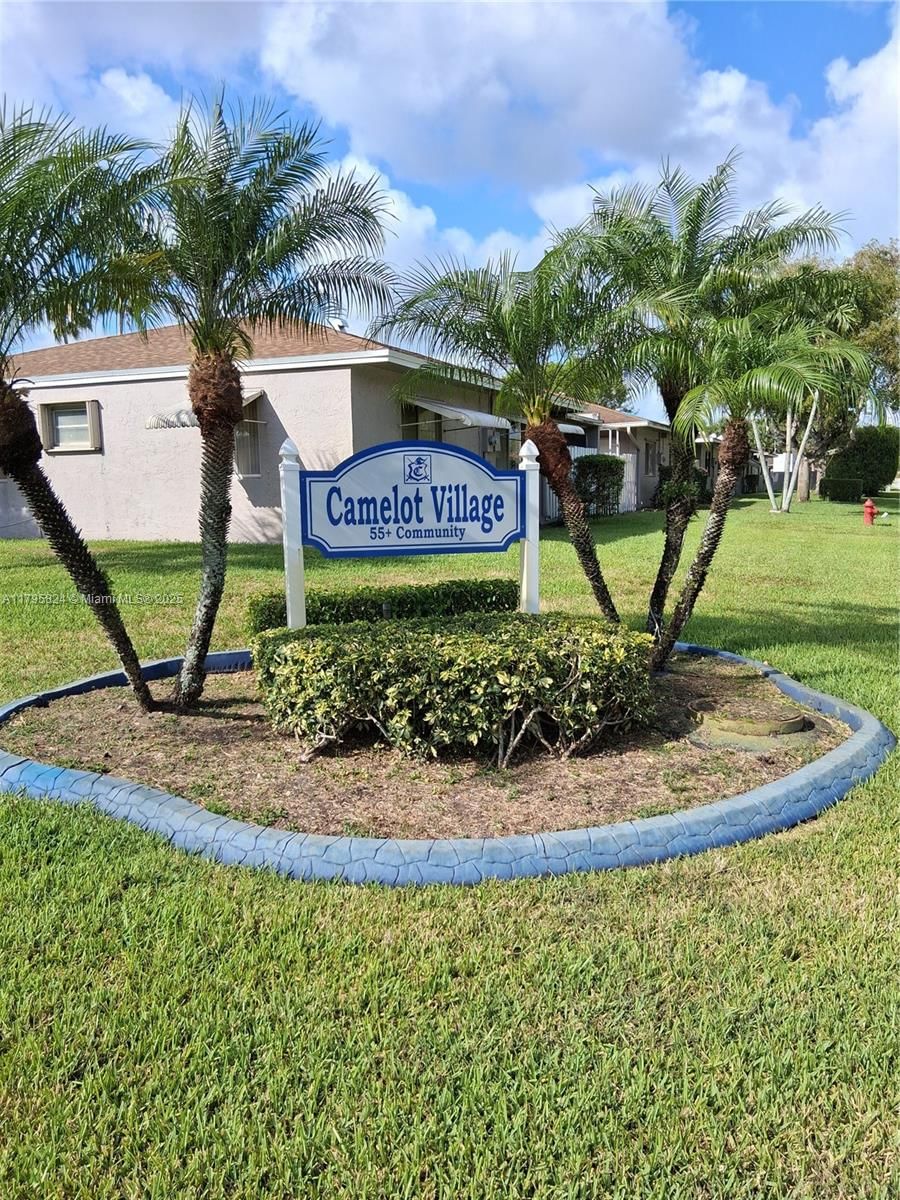 Real estate property located at 14741 Wildflower Ln, Palm Beach, Camelot Village Sec 1, Delray Beach, FL