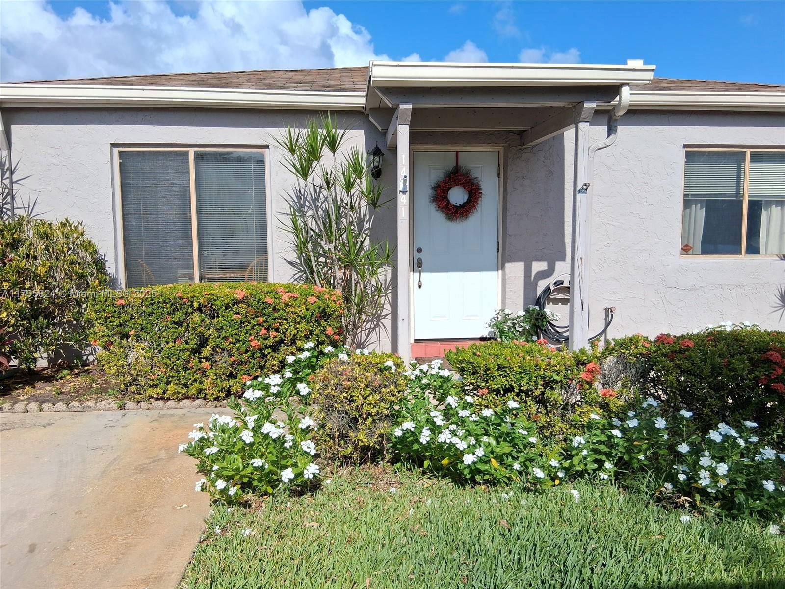 Real estate property located at 14741 Wildflower Ln, Palm Beach, Camelot Village Sec 1, Delray Beach, FL