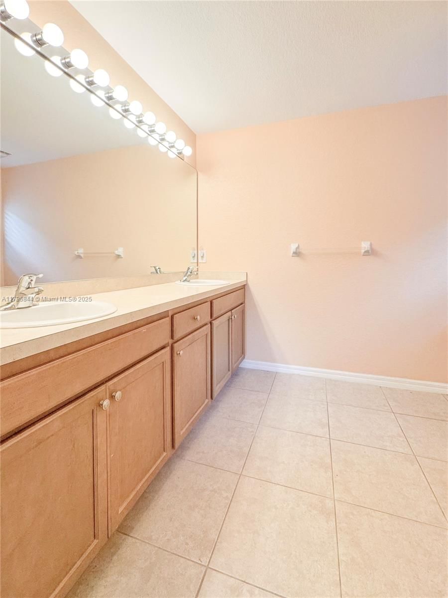 Real estate property located at 2857 Brewster St, Sarasota, North Port, North Port, FL