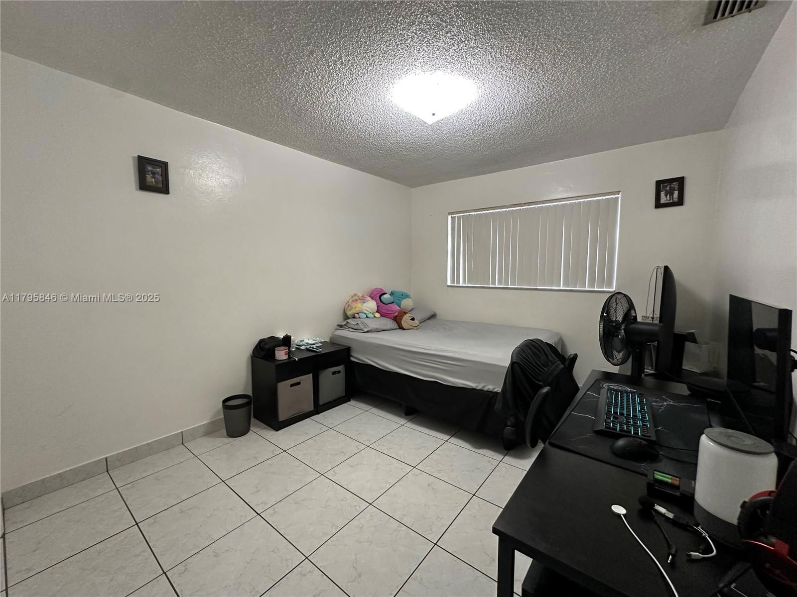 Real estate property located at 4776 10th Ave, Miami-dade, Ingleside Park, Hialeah, FL