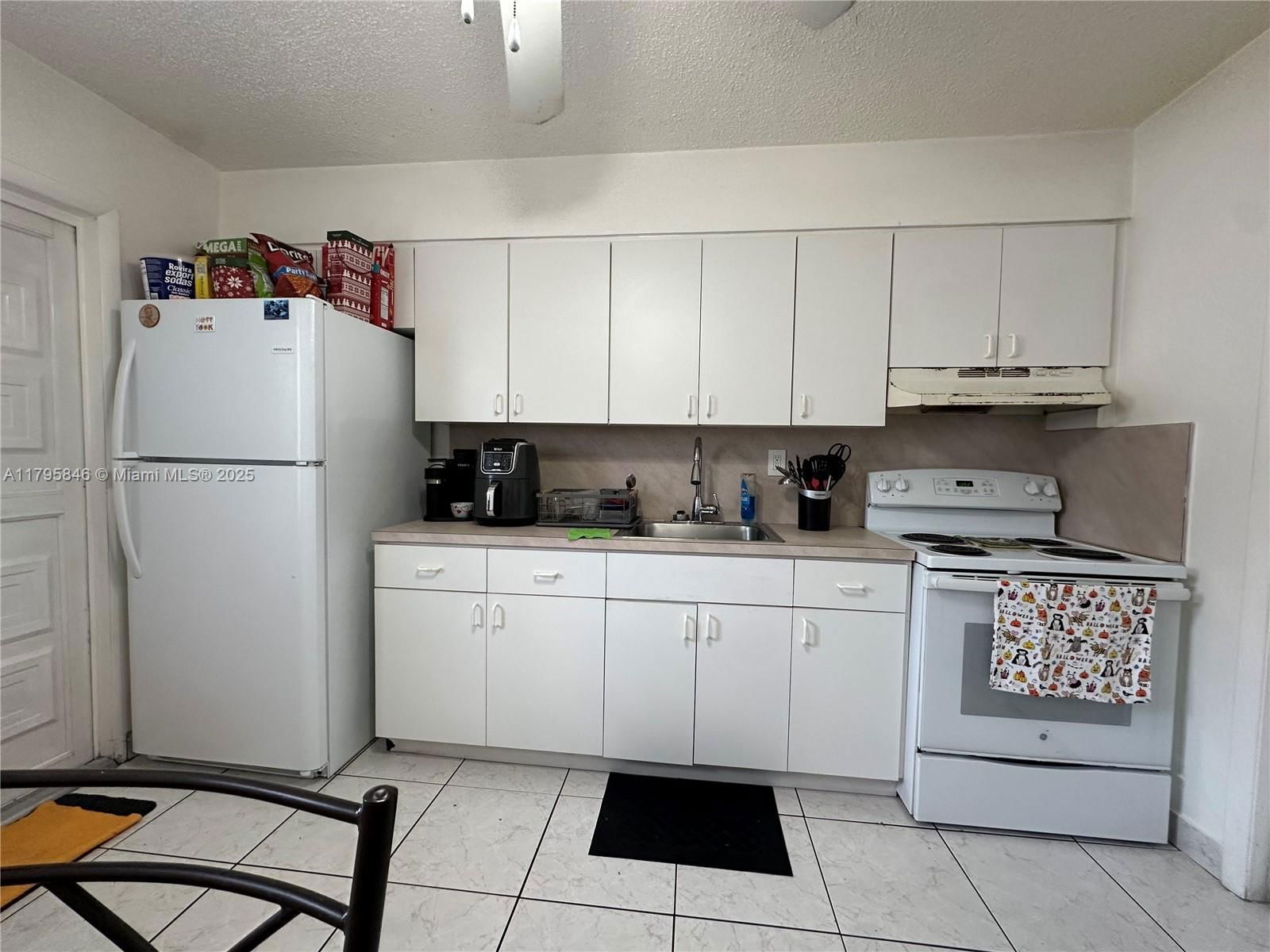 Real estate property located at 4776 10th Ave, Miami-dade, Ingleside Park, Hialeah, FL