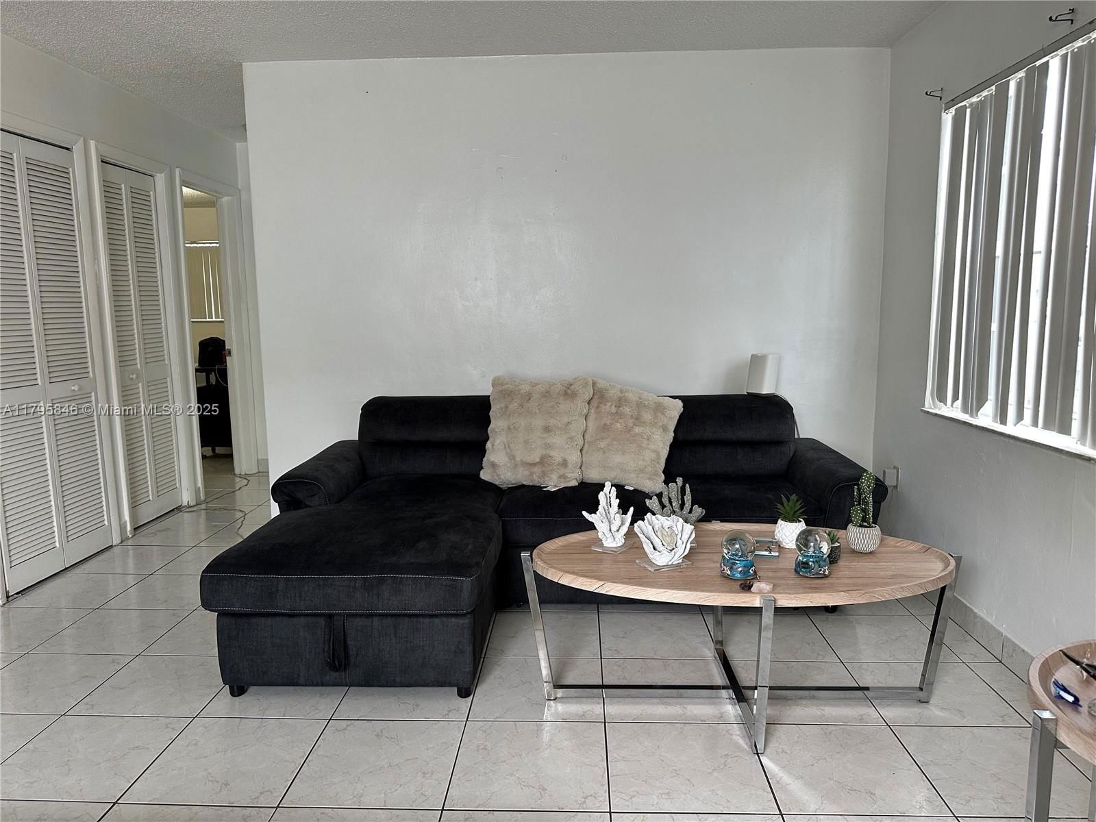 Real estate property located at 4776 10th Ave, Miami-dade, Ingleside Park, Hialeah, FL