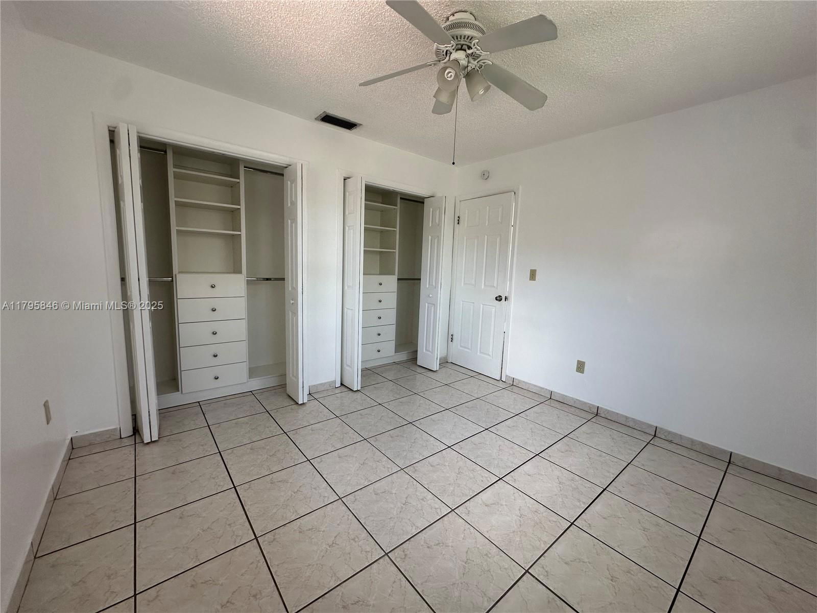 Real estate property located at 4776 10th Ave, Miami-dade, Ingleside Park, Hialeah, FL
